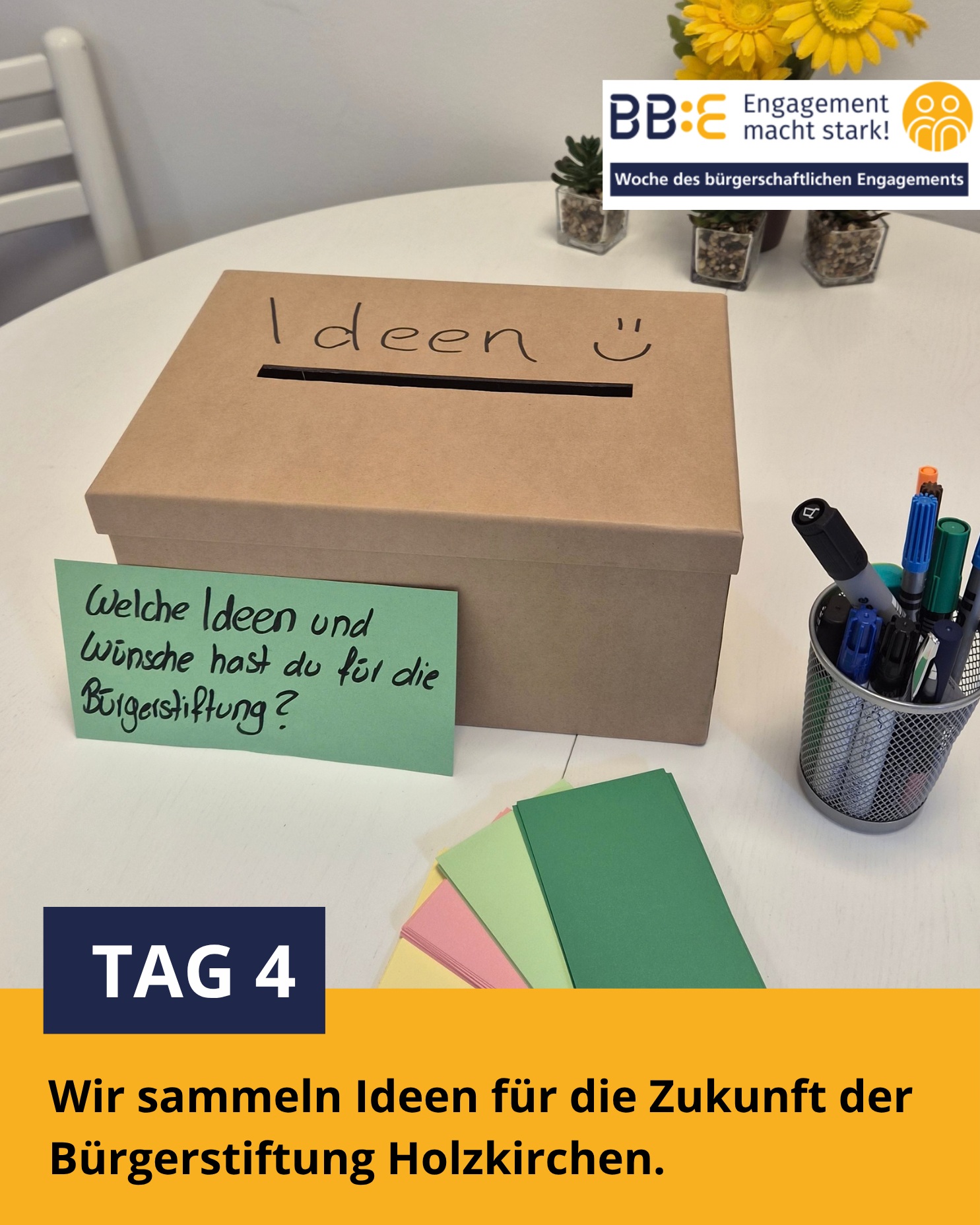 Tag 4 unserer Aktion zur Woche des bürgerschaftlichen Engagements 💡📦
Am Freitag kamen die Beteiligten aus den verschiedenen Projekten der Bürgerstiftung zusammen, um gemeinsam Ideen und Anregungen für die Zukunft der Bürgerstiftung zu sammeln.
Dafür haben wir eine Ideenbox aufgestellt, in der die Anwesenden ihre Gedanken und Vorschläge festhalten konnten. Die gesammelten Ideen werden wir nun nach und nach auswerten und gemeinsam schauen, welche davon sich umsetzen lassen.
Und die Ideenbox bleibt noch stehen! Auch Besucherinnen und Besucher der Bürgerstiftung können dort gerne ihre Wünsche, Ideen und Anregungen einwerfen. Sie steht während der Bürozeiten am Marktplatz 20 bereit.
Bürozeiten: Montag 9–13 Uhr, Dienstag 10–12 Uhr und 17–19 Uhr, Mittwoch und Donnerstag 10–12 Uhr sowie Freitag 9–11 Uhr, jeweils außerhalb der Schulferien.
Ihr könnt uns eure Ideen natürlich auch direkt schreiben. Wir nehmen sie gerne mit und geben sie an die Bürgerstiftung weiter.
#EngagementMachtStark
#WocheDesBürgerschaftlichenEngagements
#MiteinanderZukunftGestalten
#Ehrenamt
#Engagement