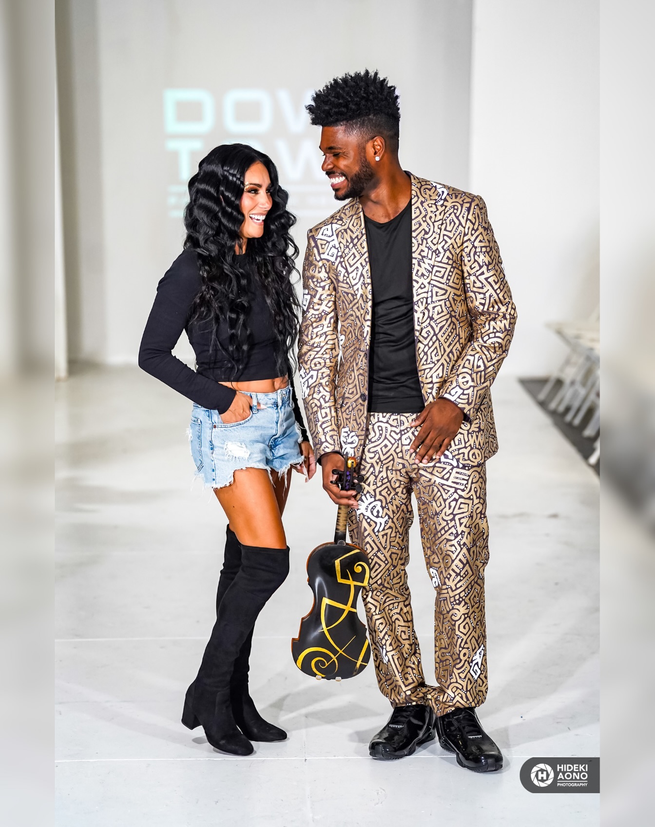 My Last New York Fashion Week Performance with @piavasquezoficial🫶🏾💃🏽🎻
Such an incredible experience to finally perform with you, @piavasquezoficial, after all these months! Thank you so much for inviting me to share the stage with you and trusting me with your music. I had a blast adding solo violin textures, harmonies, and Latin violin vibes to your new music while dancing with you. I can’t wait for our next performance together!🫶🏾
And thank you for the amazing photography, @hideki.aono.creative!
Men’s Gold Suit: @soundkulture/ @marcoalexanderofficial
📍: @downtownfashionweeknewyork
📸: @hideki.aono.creative
- -
Pia Vasquez and Dr. Edward W. Hardy perform at Downtown Fashion Week New York’s runway show on September 15, 2026.
#NYFW #newyorkfashionweek #popartist #violinist #latinmusic