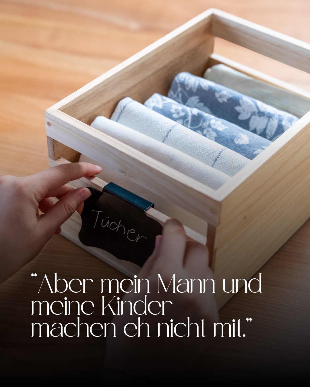 Ich teile dir hier jetzt mal die Erfahrung mit meinen Halb-Männer-Kunden mit (da es meistens Frauen sind, die mich kontaktieren).
Entweder gibt es die Sorte Männer, die von Anfang an voll begeistert sind, dass endlich ein durchdachtes Ordnungssystem bei ihnen installiert wird.
oder
Es sind Männer die sehr, sehr skeptisch sind und die gerade mal knapp zum Erstgespräch erscheinen, weil sie denken „das ist Frauensache“. Das waren bisher IMMER die Männer, die dann am Ende fast begeisterter waren, als die Frauen selbst. Die, die von der Klarheit der Ordnung richtig überrascht sagten „hätte nie gedacht, dass das so viel ausmacht!“.
Etwas anderes habe ich noch nicht erlebt.
.
.
.
.
.
.
home organizing | decluttering | familienalltag | ordnungssysteme | ordnung schaffen | schweiz | aufräumhilfe | bern | organisieren | kleiderschrank | aufräumen | thehomeedit | tipps für mehr Ordnung
#thun #loslassen #minimalismus #mariekondo #ordnungstipps