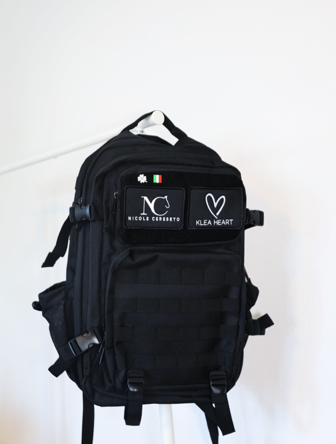 Details that make it yours🖤
A custom backpack made for @nicolecereseto — finished with personalised patches and those little details that make all the difference😍
And if you swipe all the way to the end… 👀
Psst… you might spot something NEW coming to the KLEA Heart shop very soon🤫
Can you guess what it is?
#KLEAHeart #Personalised #EquestrianStyle #EquestrianLife #ComingSoon