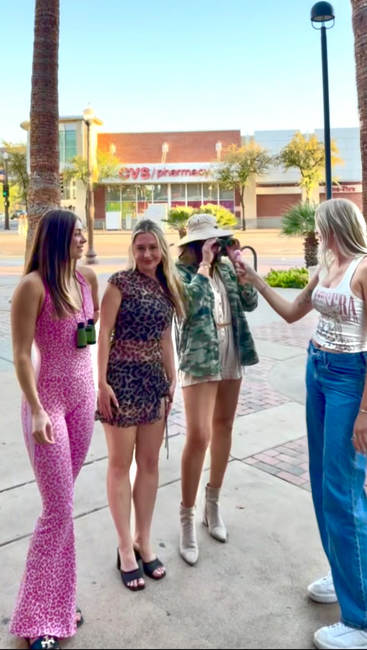 The secrets out… EVERYBODY is going to the Wild For The Kids Bar Crawl 🐅
Link in bio for tickets!!
#scottsdale #arizona #barcrawl