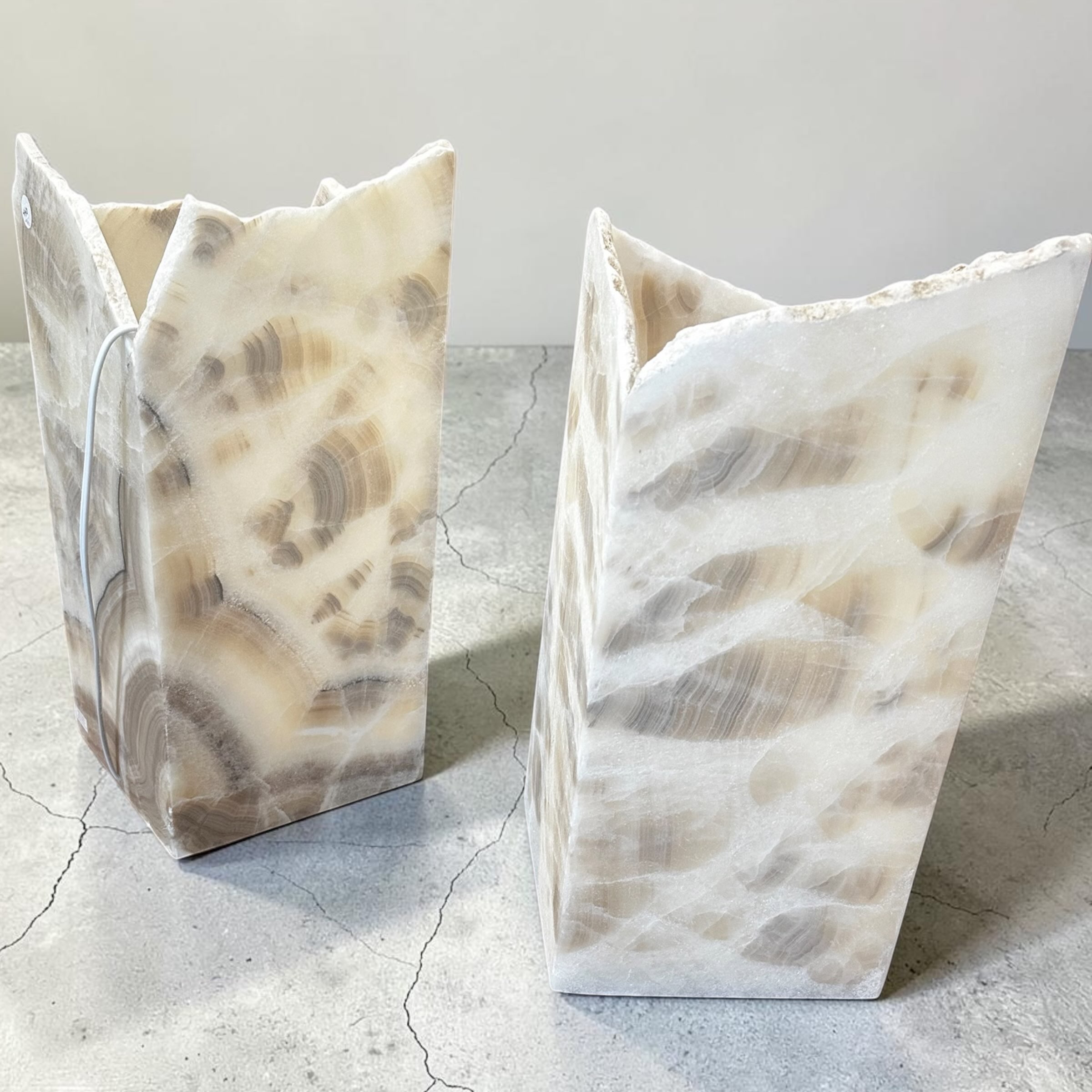 check out these absolutely stunning white onyx and honeycomb calcite lamps here at Bead Lounge πͺπ€π―π #beadlounge #onyx #honeycalcite #lamps #smallbusinesslove