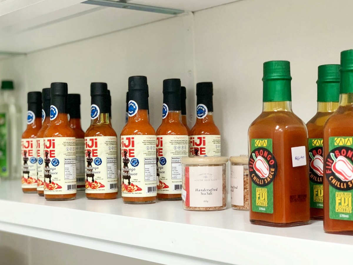 Our shelves are stocked with some seriously good local goodies! 🌶️
By amazing @fijifirehotsauce @fijibongochillisauce
Turn up the heat with Fiji Fire — locally made, packed with flavour, and bringing that proper island kick! 🌶️
Come through, support local & take a little taste of Fiji home with you. 🇫🇯
#theprojectscollectivefiji #local #nadi #korotogo #tourismfiji