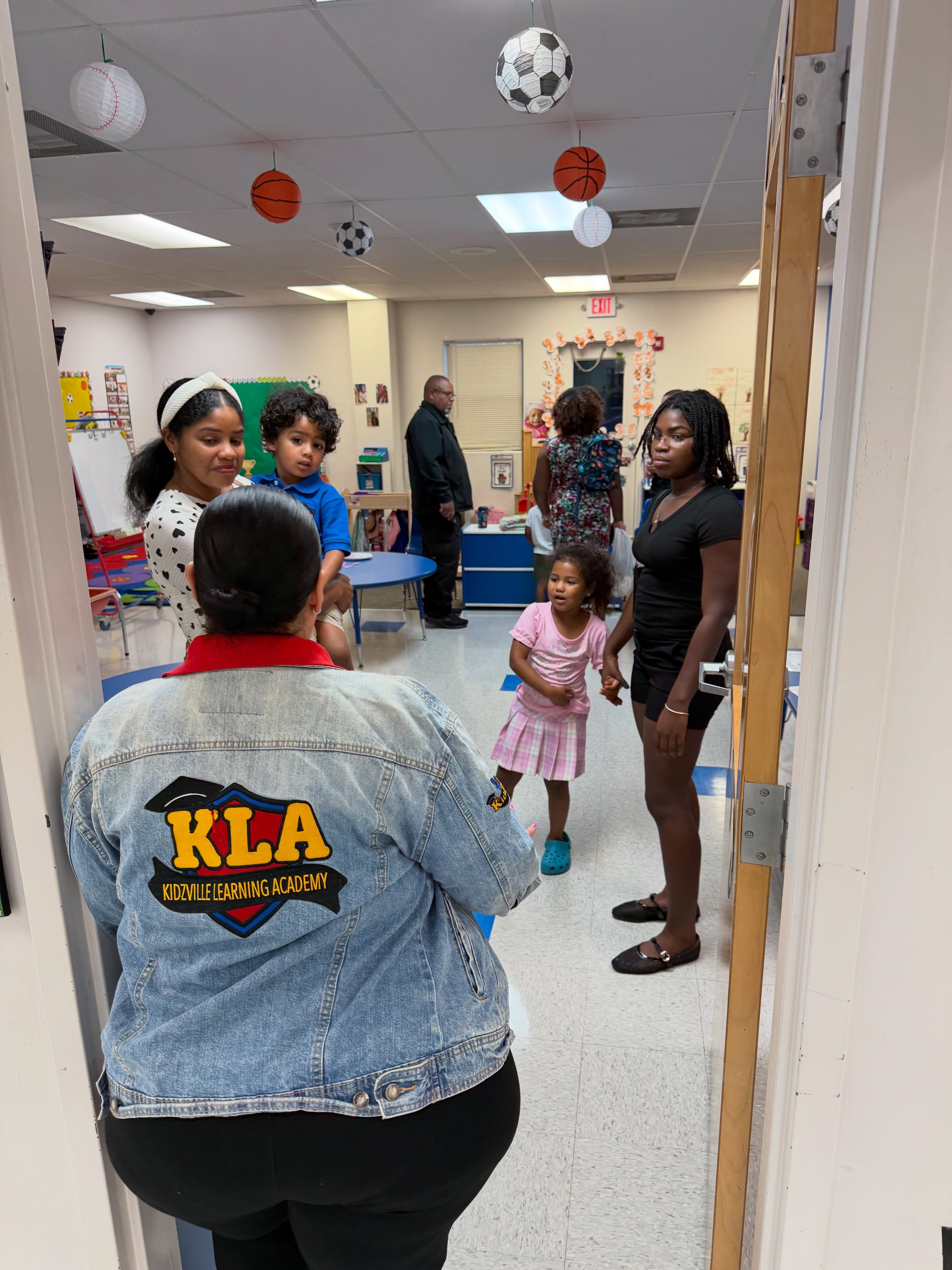 What an amazing Open House! โค๏ธ
Thank you to every family who came out, spent time in the classrooms, met with our teachers, and celebrated another school year with us!
And a BIG thank you to our amazing KidZville team for always showing up and making it happen! ๐๐พ
Weโre excited about whatโs ahead. Letโs make this our BEST school year yet! ๐ซโจ