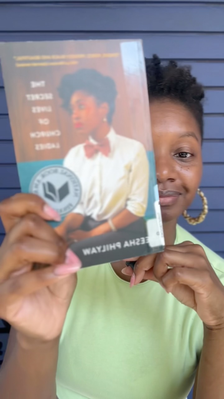 ***Happy BLACK Reading month!!!***
Remember to use your public library.
#Menstrualmemories #womensupportingwomen #blackbook #blackauthors #readingrainbow