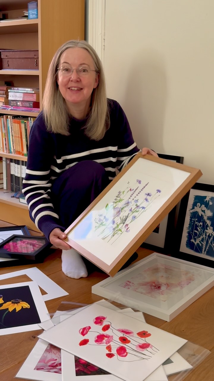 ๐ธ
Decisions to be made about which pictures to bring to our #floralstories exhibition. Which is coming up so soon, 2-8th October.
@joybeam_art_collective @67yorkstreetgallery
Iโll be including framed and unframed pieces, mostly A4 sized print, a couple of tulip ones are larger and then some smaller square ones.
I do love seeing my pictures printed on beautiful paper. If you have lots of your own photos languishing on your computer I really encourage you to print a few of your favourites. If they look ok on normal photo paper then you can even go a step further and try out other papers. Iโm going to print more.
#floralphotography #flowerphotography #annemacintyre #floralart