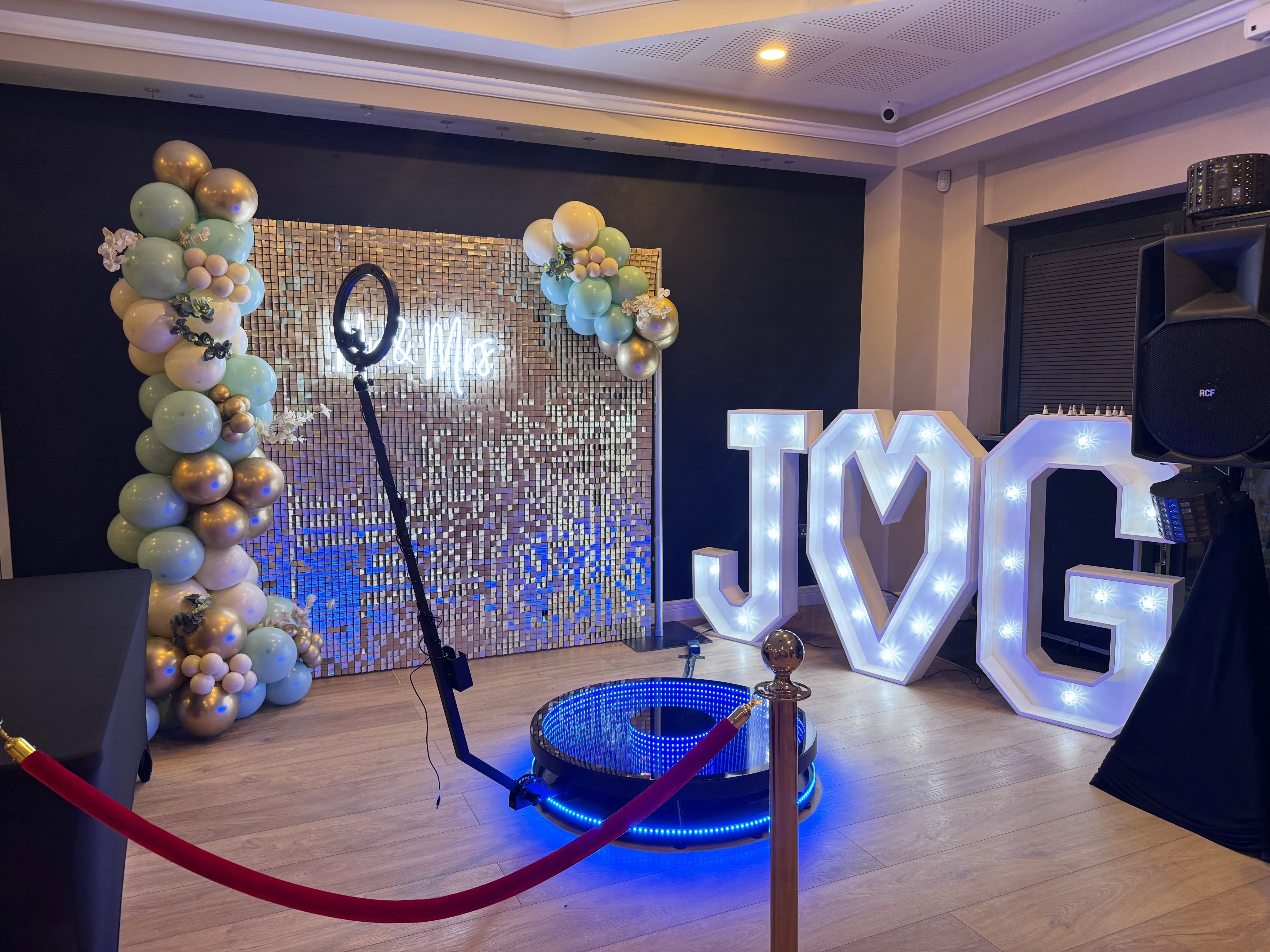 Working with @balloonsandeventsbylisajoannne sequin wall and room decor and @ivory_events4 LED letters with our 360 booth for a wedding 🥳