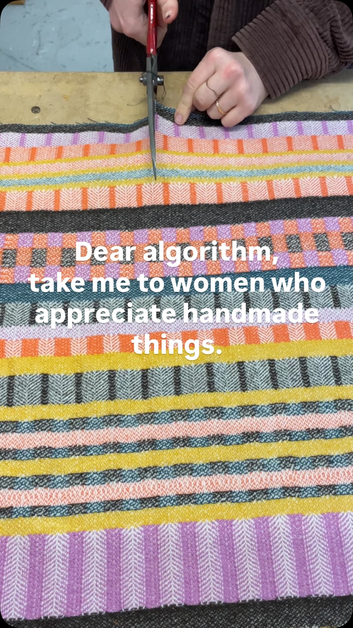 Dear algorithm, take me to women who appreciate handmade things.
#smallbusiness #craft #shopsmall #weaving #homeware