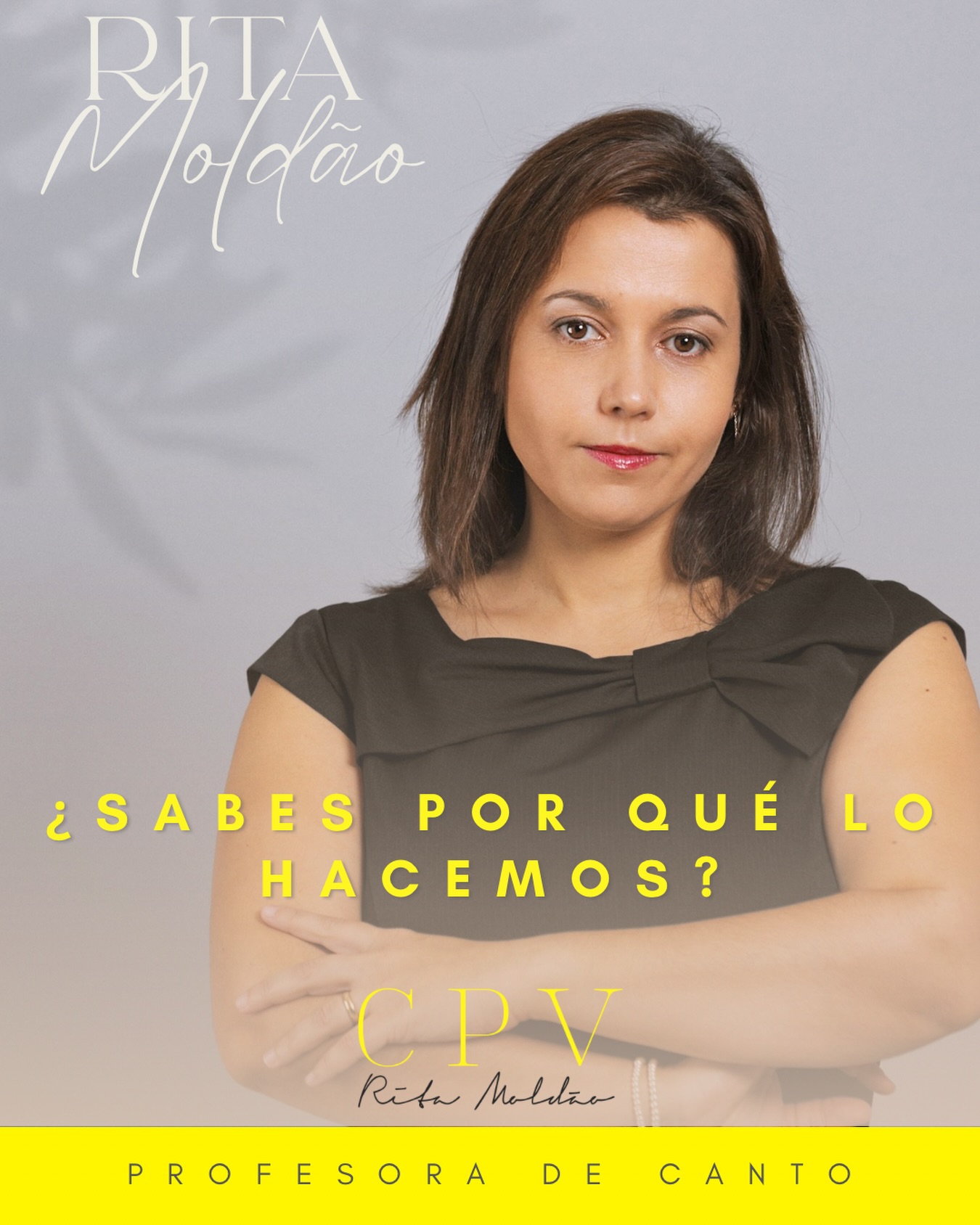 ¿SABES POR QUÉ LO HACEMOS?
Porque para nosotros el canto no es simplemente una actividad. Es aquello a lo que dedicamos nuestro tiempo, nuestro estudio y nuestra atención cada día.
Porque detrás de una voz hay muchas horas de trabajo. Hay técnica, disciplina, repertorio, ensayo, dudas, correcciones y muchas veces volver a empezar.
Y porque cuando el canto se convierte en tu camino, quieres seguir aprendiendo, seguir mejorando y llegar un poco más lejos cada día.
Lo hacemos porque el canto es nuestra vida y nuestra dedicación.
Y esa forma de entender el canto es la que llevamos a cada clase: trabajar la voz con atención, cuidar cada detalle y acompañar a cada alumno en su propio proceso.
🎶 Si tú también quieres dedicarte al canto, empieza a construir tu camino.
#nuestravida #nuestrapasion #cantolirico
