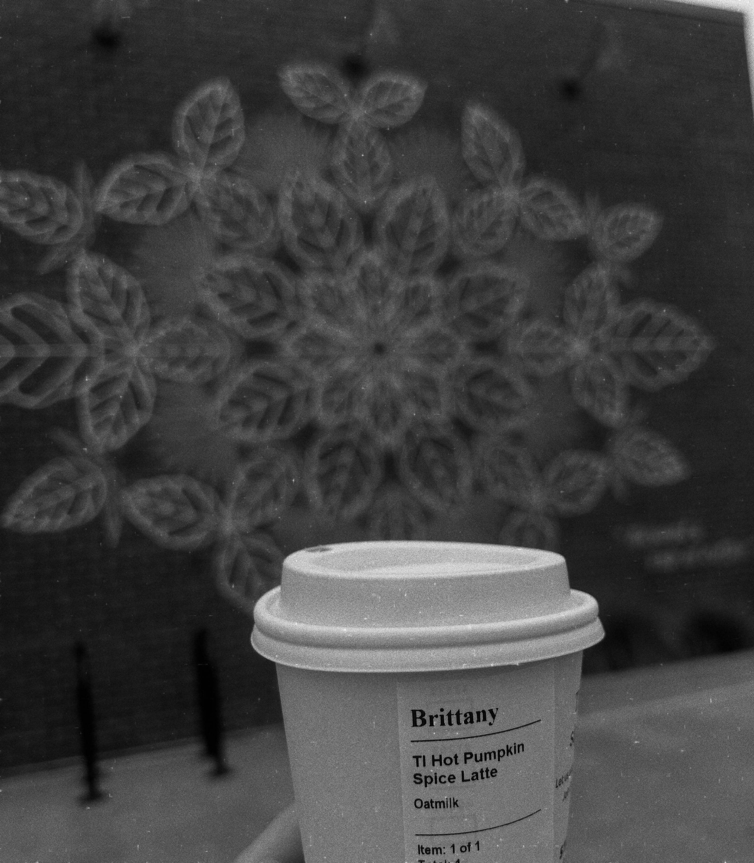 a sweatshirt day + a doula consult + the first hot psl of the season makes for a wonderful day 🍂🤍✨
love getting to meet with so many different folks and hear what’s on their heart for their labor + birth. I love being reminded of how beautiful this God-designed process is and how welcoming a little one is such an act of worship getting to glorify Him in the surrender. I can’t ever say enough how this is a privilege of mine 🌿