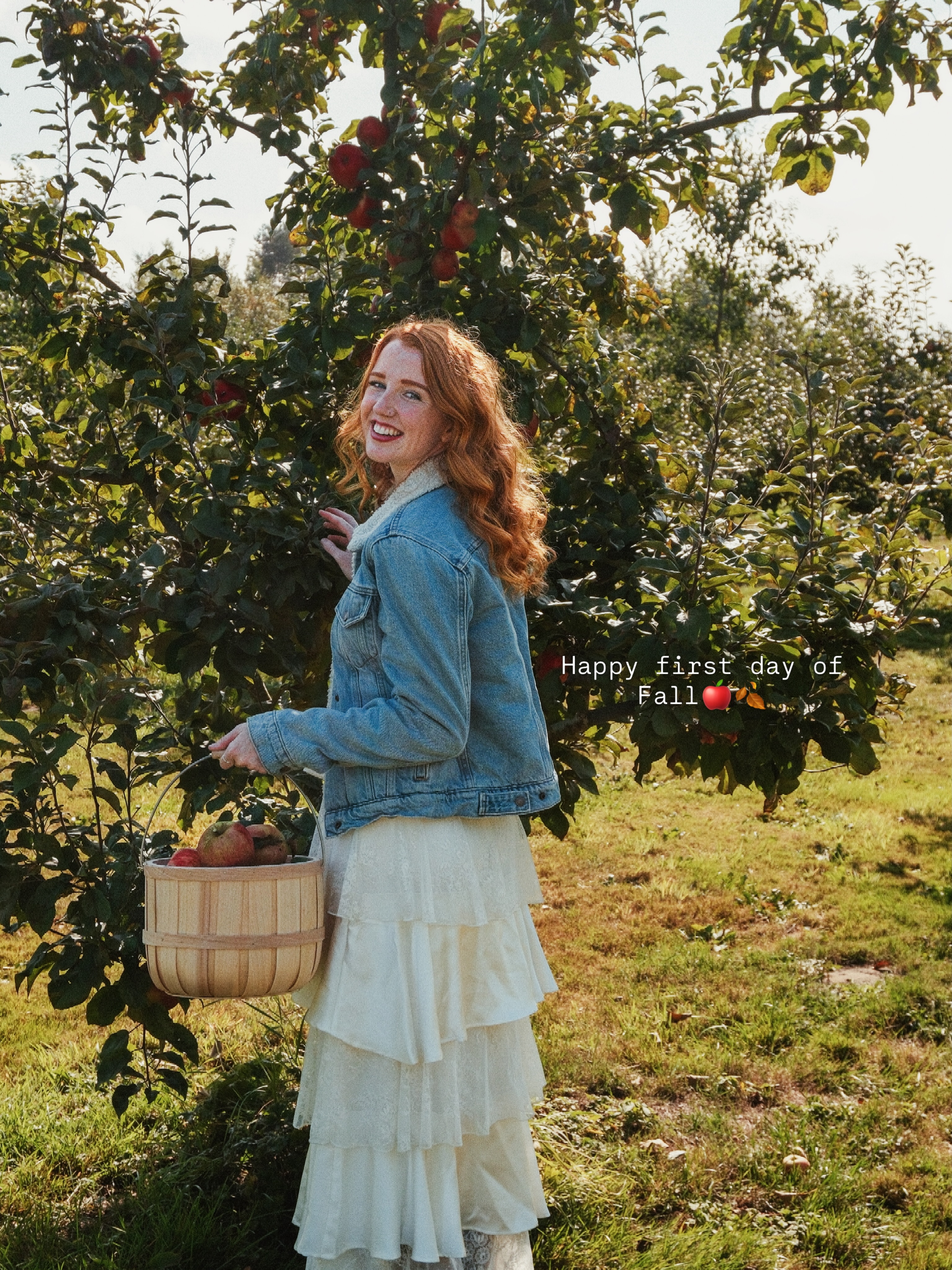Name a cuter Fall date idea?🍂🍎
I discovered a new (to me) apple picking spot in Snohomish. It’s called @raisingcaneranch and they have organic u-pick orchards.
Can’t wait to go home and bake as many apple goodies as my heart desires🥧
#snohomish #applepicking🍎 #fallvibes #snohomishcounty #pnw.