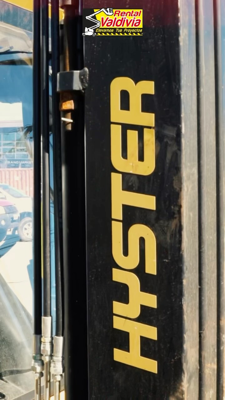 Potencia y capacidad para mover lo que tu proyecto necesita. ⚙️
Ya está operativa para arriendo nuestra grúa horquilla Hyster H3.0XT, una solución versátil para movimiento y carga de materiales en distintos tipos de proyectos. 🏗️
🔹 Capacidad de carga: hasta 2.640 kg
🔹 Altura de elevación: hasta 4,8 m
🔹 Desplazador lateral
🔹 Neumáticos sólidos
¿Necesitas mover, cargar o posicionar materiales?
📩 Cotiza la Hyster H3.0XT con Rental Valdivia.