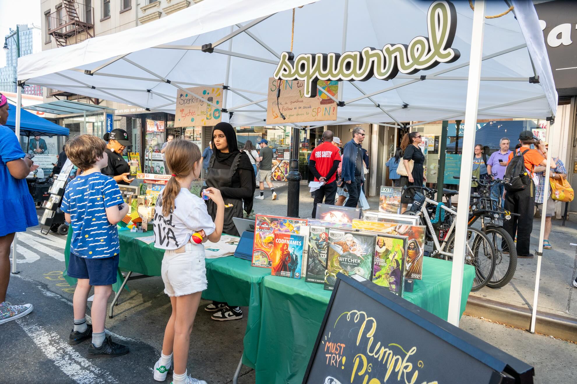 @squarrelcafe is joining the @atlanticanticbrooklyn fun! Come play some fun games, hang out, and grab a refreshing bubble tea while you’re here. 🎲🧋📍572 Atlantic Avenue
#atlanticantic #atlanticavenuebusiness #streetfestival #brooklyncafe #brookyn