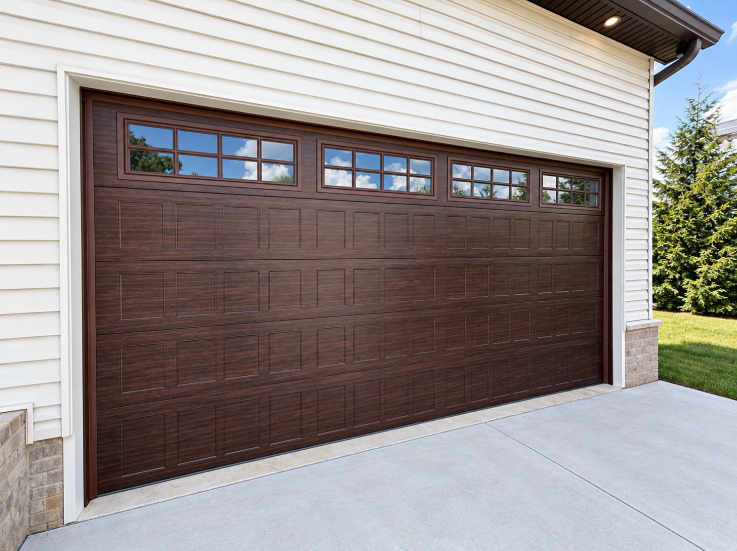 A garage door this good deserves to be noticed. 👀
Rich wood-look finish, classic window detail, and a clean design that completely elevates the front of the home. The right garage door doesn’t just close off the garage ,it adds curb appeal, character, and value.
Ready for an upgrade? We’ll help you find a door that fits your home and your style.
Serving Estill Springs, Winchester, Jasper TN and surrounding • 931-635-DOOR (3667) • www.dakotadoor.com
