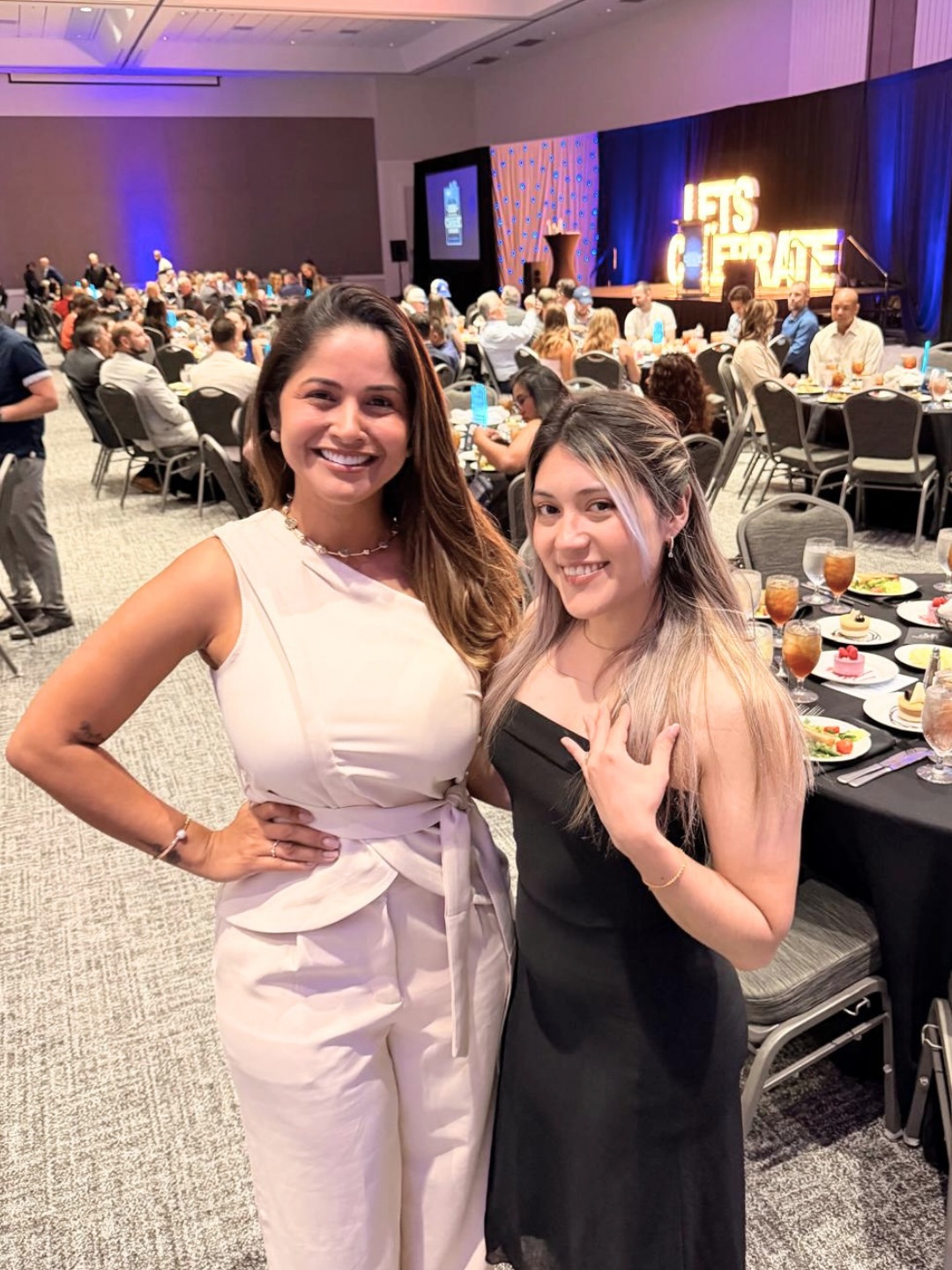What a night. We were honored to be nominated at this year’s local business awards, representing the St. Augustine and Jacksonville community we’ve served for 13+ years.
We didn’t take home the win this time, but being recognized alongside so many great local businesses is something we’re genuinely proud of.
This moment belongs to our clients and our in house team, the people who make every clean home possible.
Thank you for trusting us and celebrating with us. Here’s to many more years serving St. Augustine. 🏆✨
#staugustinefl #localbusiness #cleaningcompany