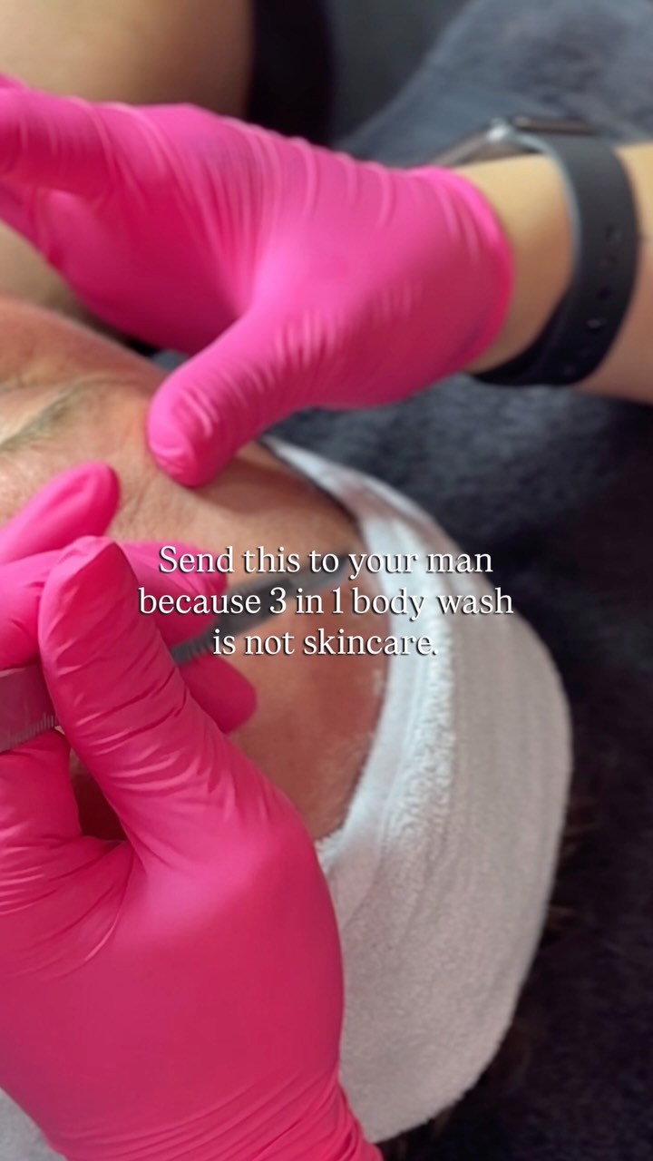Guys… If your entire skincare routine fits into one bottle, we should talk! 🙌🧴
👉 Send this to someone who needs a little hint (or a friendly reminder)
#GlamHouseAesthetics #NewBraunfelsMedspa #MensSkincare #Skincare #MensTreatments