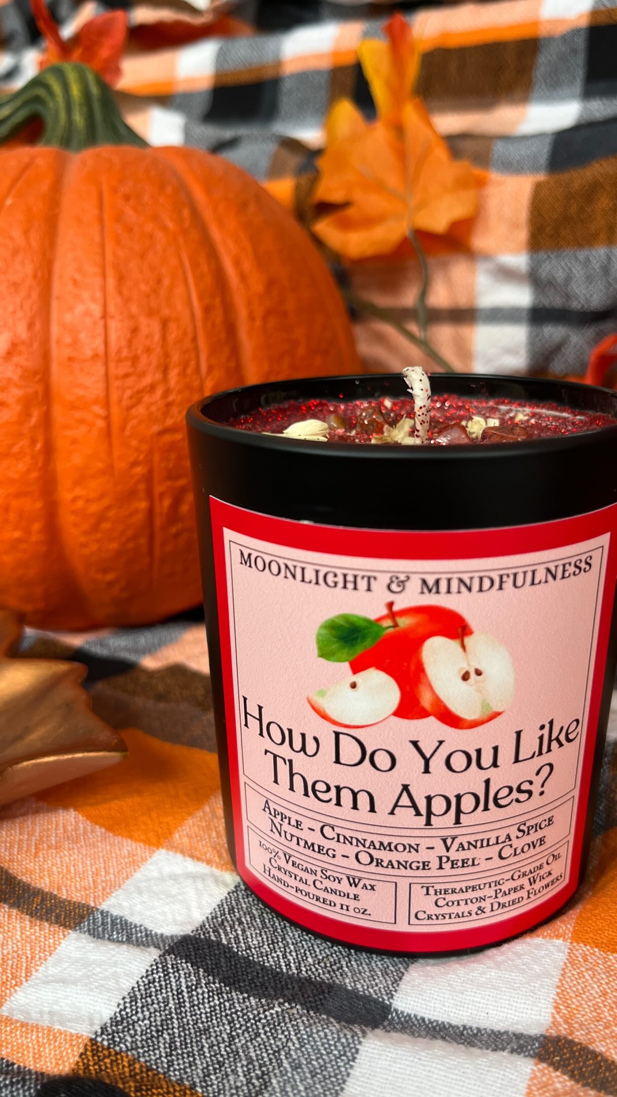 🕯️ Stock up on all of our hand-poured 100% vegan soy wax crystal candles and get cozy this fall!
🍁 All of our candles are made with a paper-cotton wick, are clean and safer than big box store candles, and burn for 55 hours! Plus you get the beauty of dried flowers, crystals, and heatsafe glitter.
✨ Shop now at moonlightmindfulness.com or visit us in Dracut, MA or Lowell, MA!
#fallcandles #fall #cozyfall #autumn #october