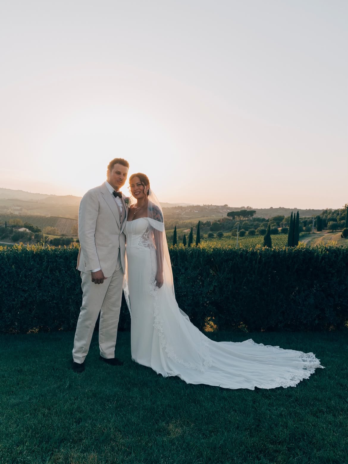 Our MGR bride said “I do” in ITALY 🇮🇹🤍
The dress, the views, the whole Italian wedding moment… absolute perfection. We LOVE seeing our gowns get their happily ever after, especially somewhere this dreamy!