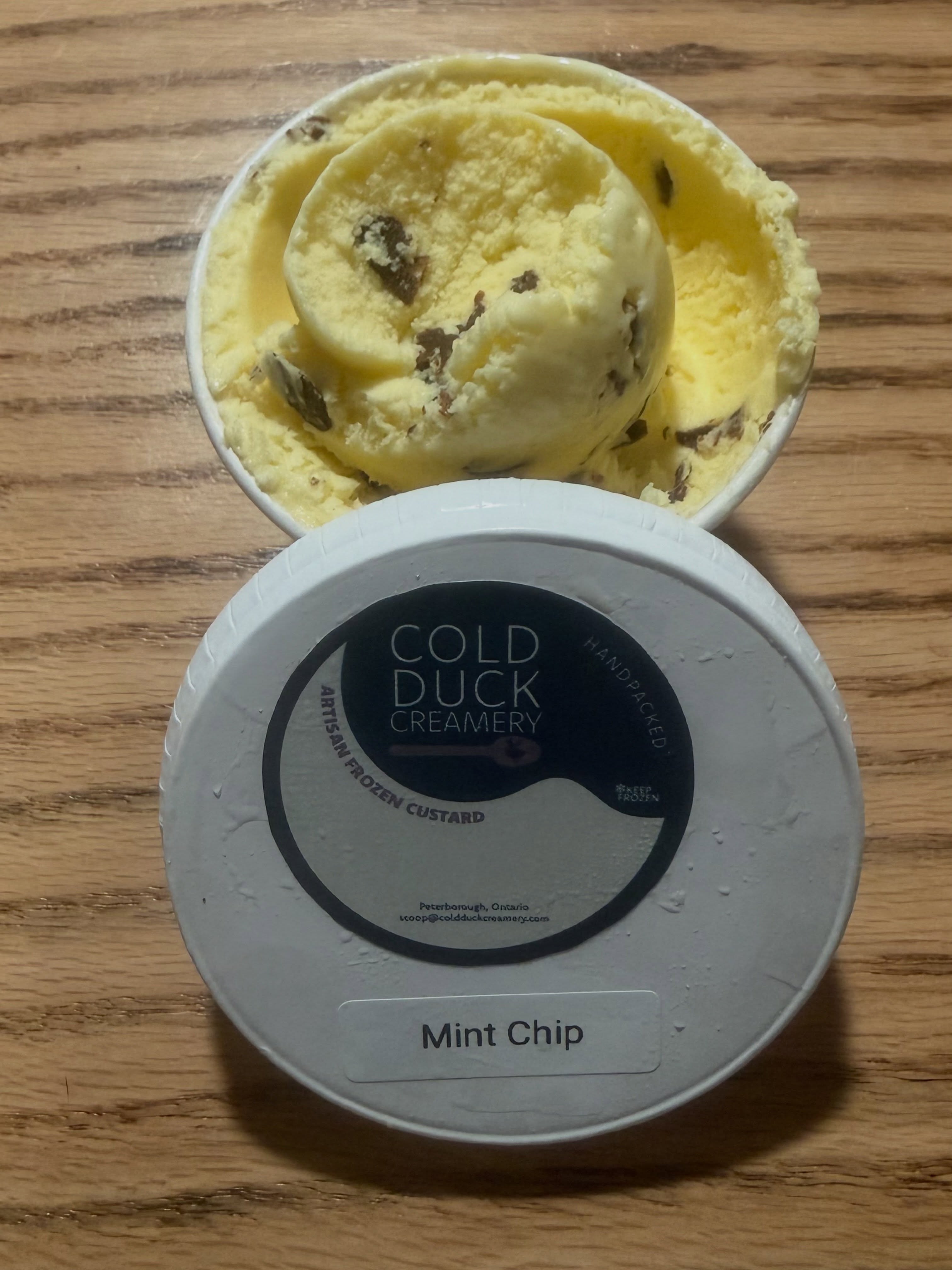 You won’t find a bright green scoop here. Our Mint Chip gets its fresh, minty flavour without artificial colours or flavours. Real ingredients. Real mint flavour. No green dye. 🍃🍨