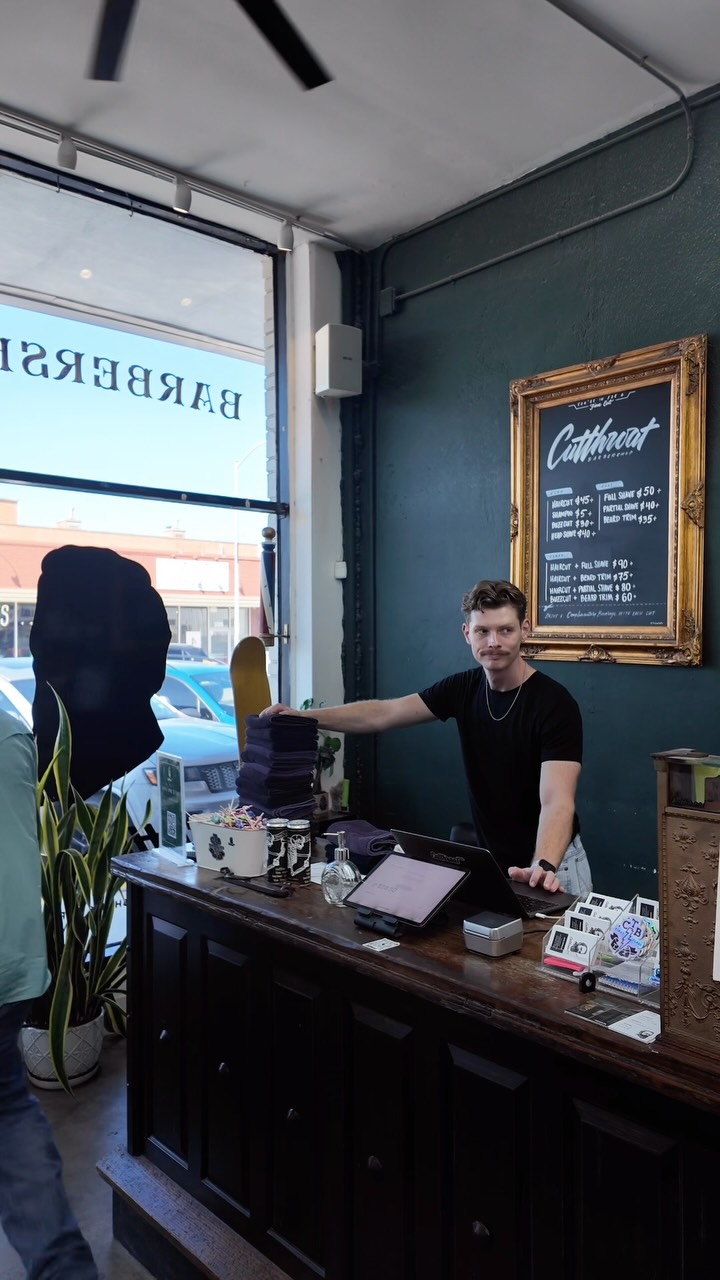 You donβt just get a haircut here π€