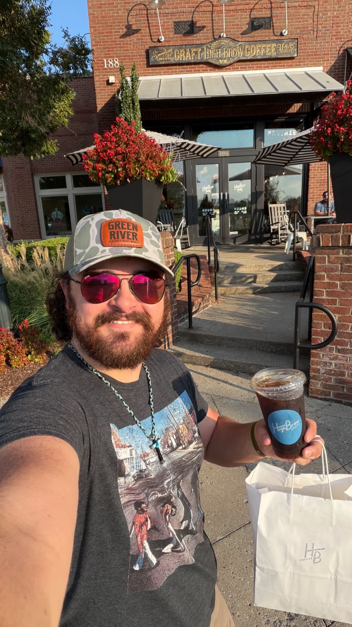 Thank you to @highbrowcoffee for having me in & fueling my favorite addictions: Good Coffee, Food, People & Music 🎸🤘🏼 I Brought the “Music” part, they got everything else ☕️
Which is why you should go see them in Franklin, TN!
#coffee #local #nashville #tennessee #love