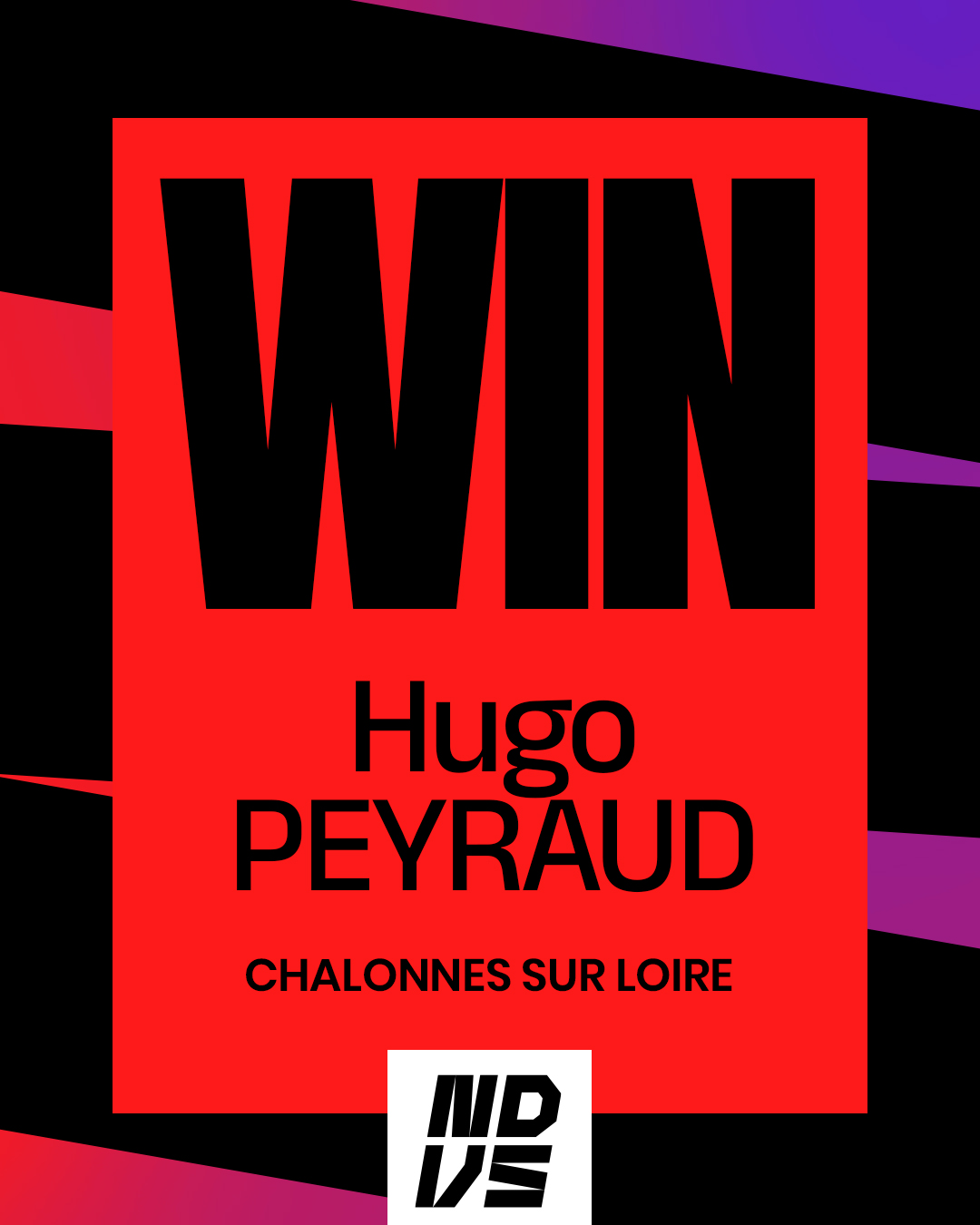 🏆 Doublé du NDVS à Chalonnes !
Superbe journée pour le NDVS à Chalonnes-sur-Loire avec un doublé signé Hugo PEYRAUD et Tony ETIENNE!
🥇 Hugo PEYRAUD s’impose pour sa toute première course en Open 3, quelques semaines seulement après sa montée dans cette catégorie. C’est également sa 3e victoire de la saison !
🥈 Tony ETIENNE complète le doublé, tandis que Colin DUPEYRAT FOISSY prend une belle 9e place.
Chez les U17, Antoine GROLIER termine 6e et Scott PELUSI 11e.
🥇 Celine REVERCHON s’impose chez les dames à Chalonnes-sur-Loire.
🚴 Les autres résultats
🥈 Fleur DUPEYRAT FOISSY : 2e chez les dames U15 à Saint-Brevin, en école de vélo.
Marius LAGDZINS : 4e à Segré et 39e à Noyal-sur-Vilaine en Open 1.
Sur piste à Loudéac, Marion DUCHEMIN termine 4e de l’Omnium et 11e de la poursuite individuelle.
Paul RAYOT : 14e en Open 3 à Bizonnes.
Damien DUCHEMIN : 17e à Pleslin-les-Landes en Open 3.
En Access à Chalonnes-sur-Loire :
Sebastien GROLIER 19e
Philippe ROUSSELOT 21e
Anthony PIVETEAU 22e
Sebastien PEYRAUD 32e
Bravo à tous pour ce nouveau week-end de compétition ! 👏🚴♂️🚴♀️