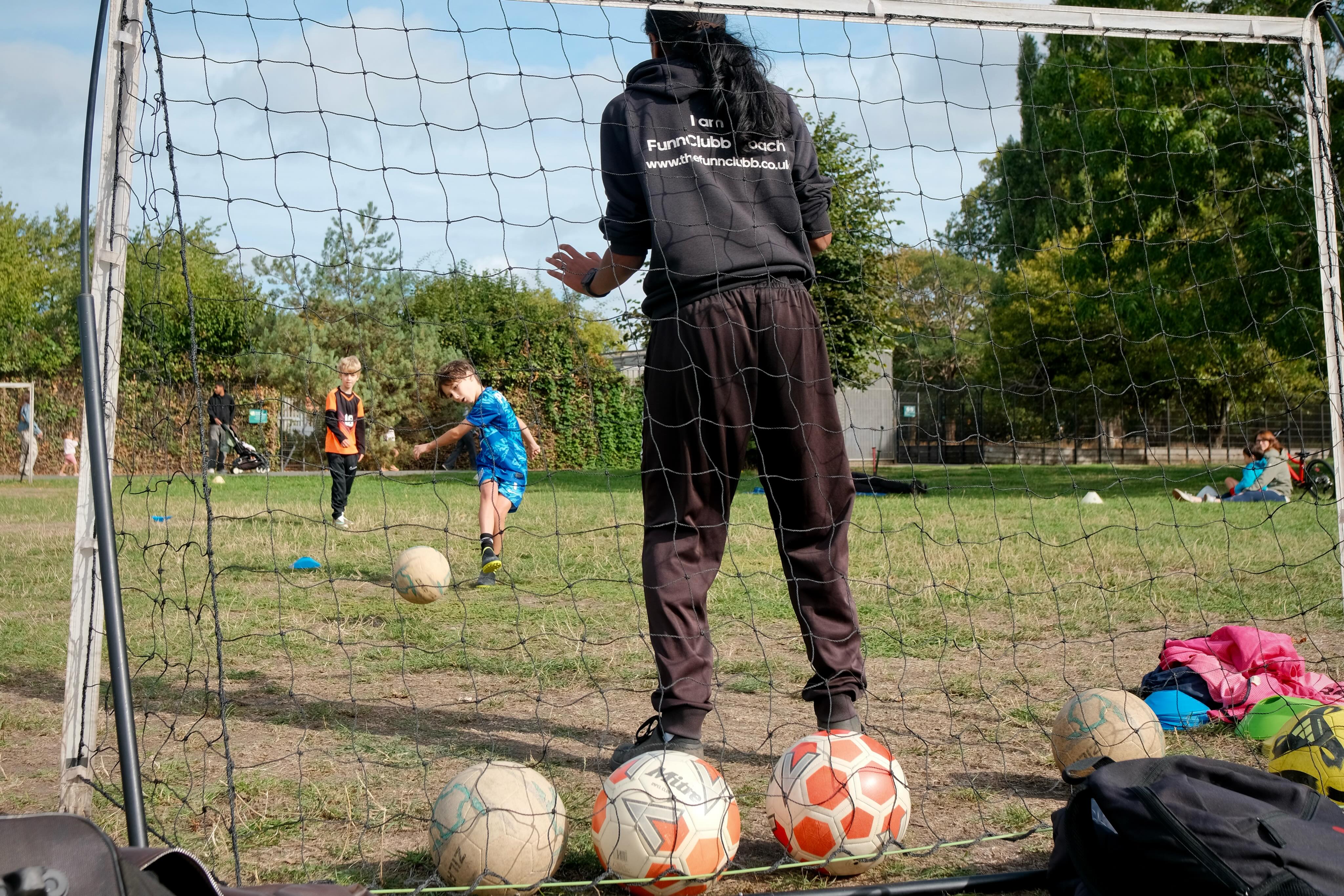 ⚽️🔥 WHERE FOOTBALL MEETS FUN! 🔥⚽️
Big kicks 💥 Big smiles 😁 Big energy ⚡️ — that’s what we’re all about at The FunnClubb! 🖤⚽️
From learning new skills 🥅🎯 to building confidence 💪 and making new friends 🤝, every session is packed with football, fun and unforgettable moments! 🙌
Whether it’s their first touch 👣⚽️ or they’re already dreaming of scoring the winning goal 🏆🥅 — there’s always room to PLAY • LEARN • GROW at The FunnClubb! 🚀
Book a class now via the link in bio!