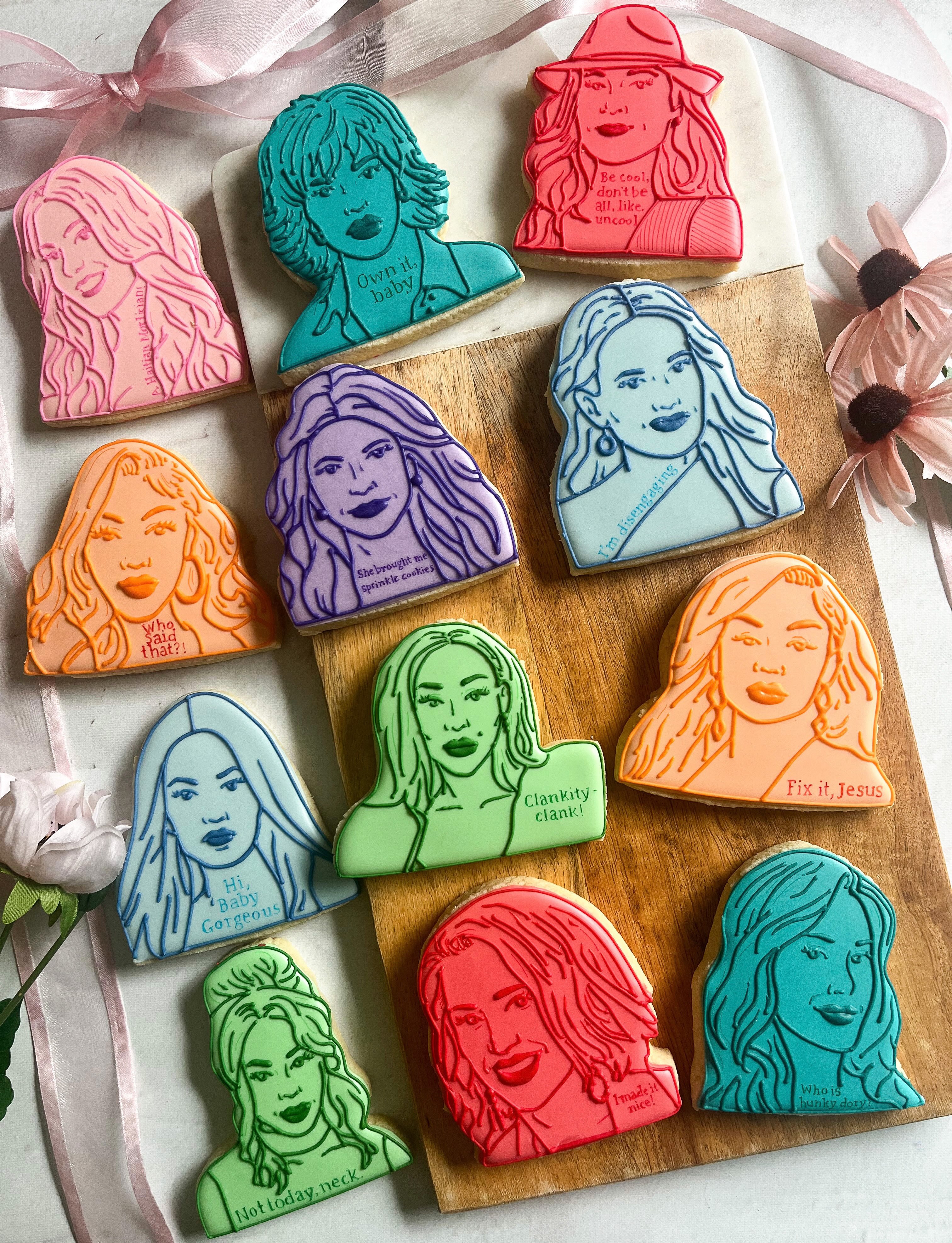 An ode to some of women on @bravotv who’ve raised me these past 20 years 😅
.
.
.
.
.
.
#bravotv #bravocookies #bravotvcookies #realhousewives #realhousewivescookies