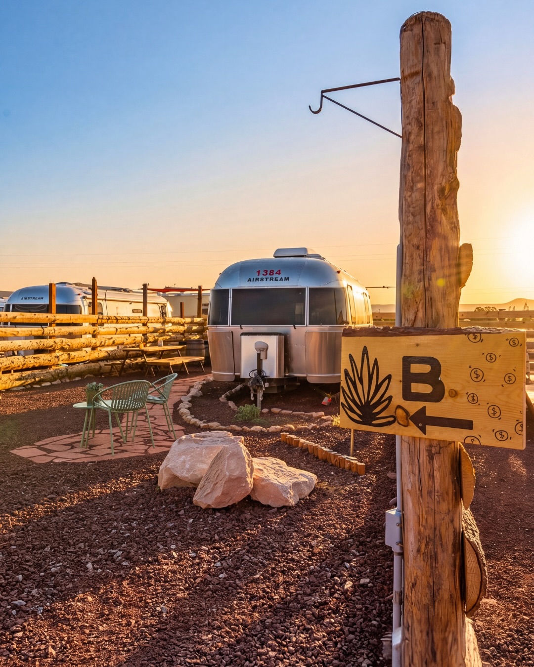 ๐ Comment โOUTPOSTโ to save 10% off your first stay
๐ Booking Details ๐ The Outpost | Valle, AZ
A stay at The Outpost is about more than just a place to sleep. Located just 25 minutes from the Grand Canyon South Rim, our vintage Airstream micro-resort offers:
๐ Private hot tub for every unit
๐ Individually designed, renovated Airstream suites
๐ณ Kitchenette stocked with coffee and cooking essentials
๐ฅ Communal BBQ lounge and fire pits
๐ง Barrel sauna and cold plunge
๐พ Two dedicated dog parks for every kind of pup
๐ฅพ Direct access to the Grand Canyon, Bright Angel Trail & beyond
Share with your adventure crew ๐ซถ
๐ฌ: @hiddengem.stays
.
.
.
#GrandCanyonBasecamp #AirstreamLife #GrandCanyonArizona #ValleAZ #ArizonaGlamping DesertRetreat StargazingArizona PrivateHotTub DarkSkyArizona GrandCanyonLodging AirstreamRental ArizonaTravel SouthwestAdventure GrandCanyonTrip UniqueStayArizona GlampsArizona HotTubArizona PetFriendlyArizona NorthernArizona VisitArizona