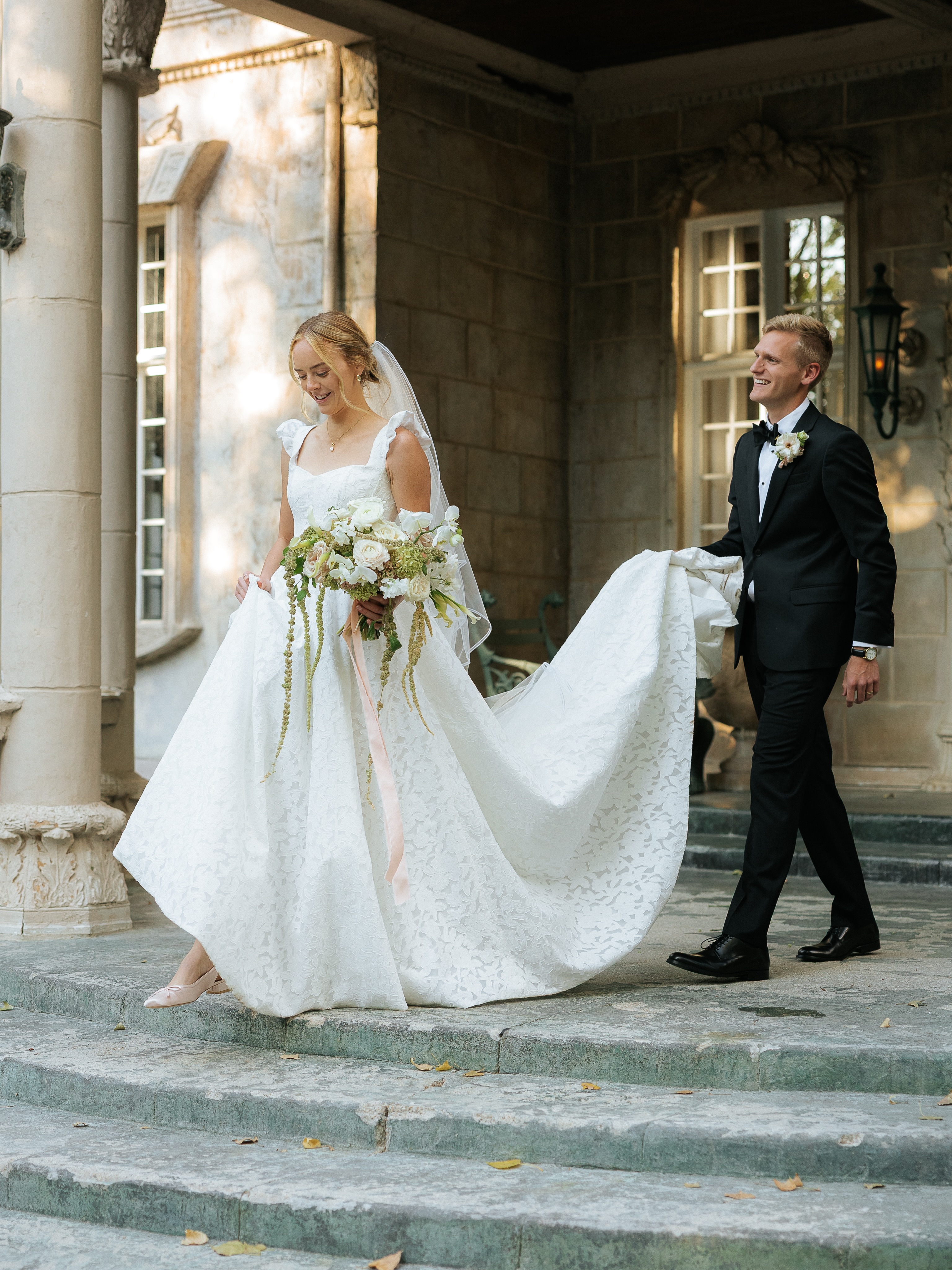 Forever dreaming of Bridals at the chateau 🩰🌿🤍✨
Photographer @annieneilsonphoto
Venue @lacailleutah
Gown @pritchettbridal
Alterations @palmettobride
#utahweddingvenue #weddinginspo #weddingvibe #weddingflorist #utahweddingcoordinator
Wedding inspiration, bridal bouquet, French inspired wedding, Wedding coordinator, Wedding venue, 2027 bride, wedding ideas, bridal photos