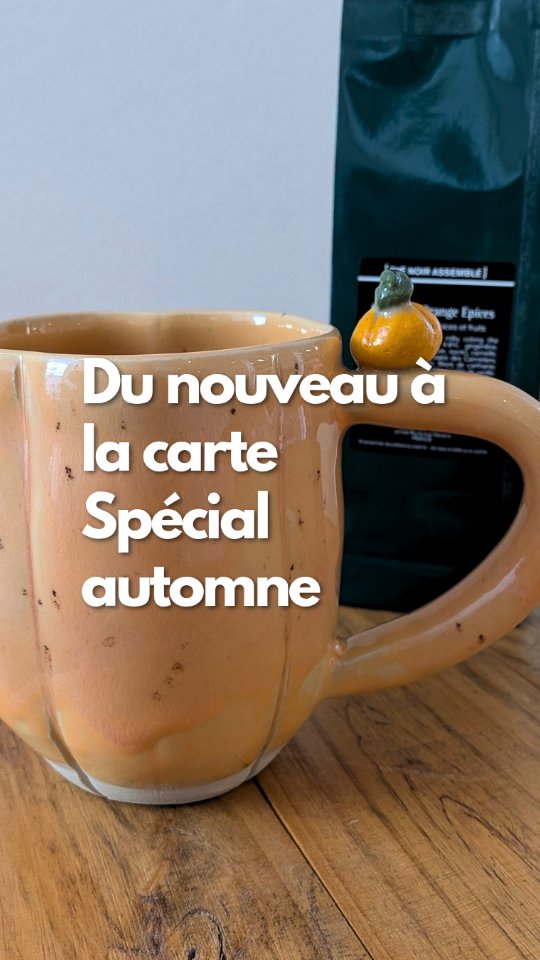 Du nouveau à la carte, spéciale Automne ! J'ai découvert la @cabaneapoterie et j'ai craqué sur cette tasse 😍 elle sera parfaite pour vous présenter les nouvelles boissons 😉
On se dit à Mardi pour les découvrir 👋