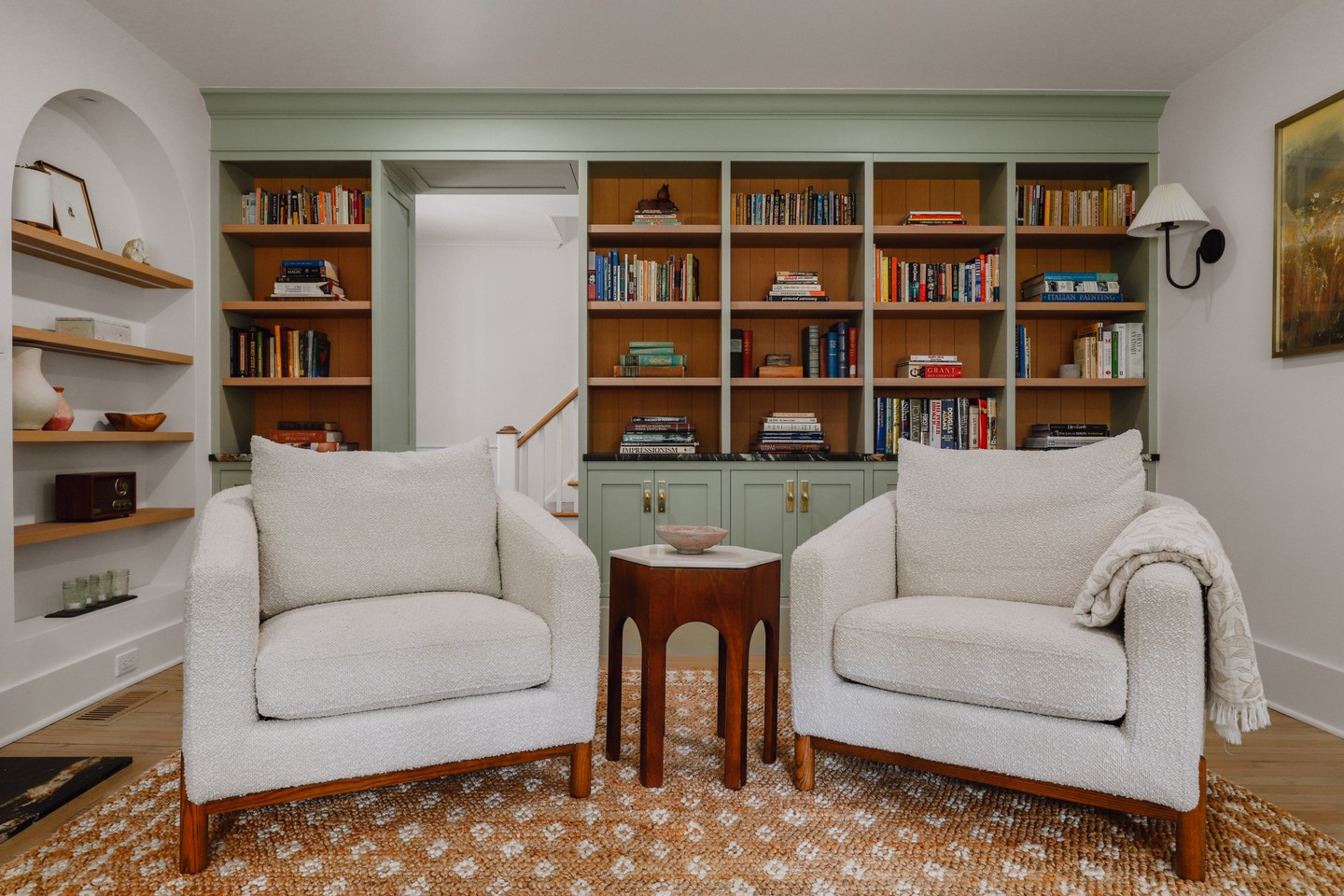 Custom built-ins have a way of making a room feel complete. Designed specifically for this space and built in our own millwork shop. 🤎
#CustomBuiltIns #CustomMillwork #WestchesterInteriorDesign #WestchesterHomes #DesignBuild #InteriorInspo