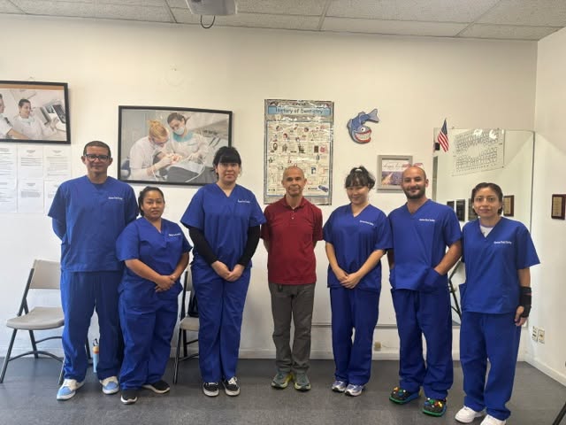 Our DA students are now CPR certified 💪⛑️ and prepared for their job interviews 🦷🪥🧑⚕️
Thank you to our incredible instructors for teaching our cpr and resume class!
#dentalassistingprogram #dentalassistingschool💺 #dental #cpr #resume