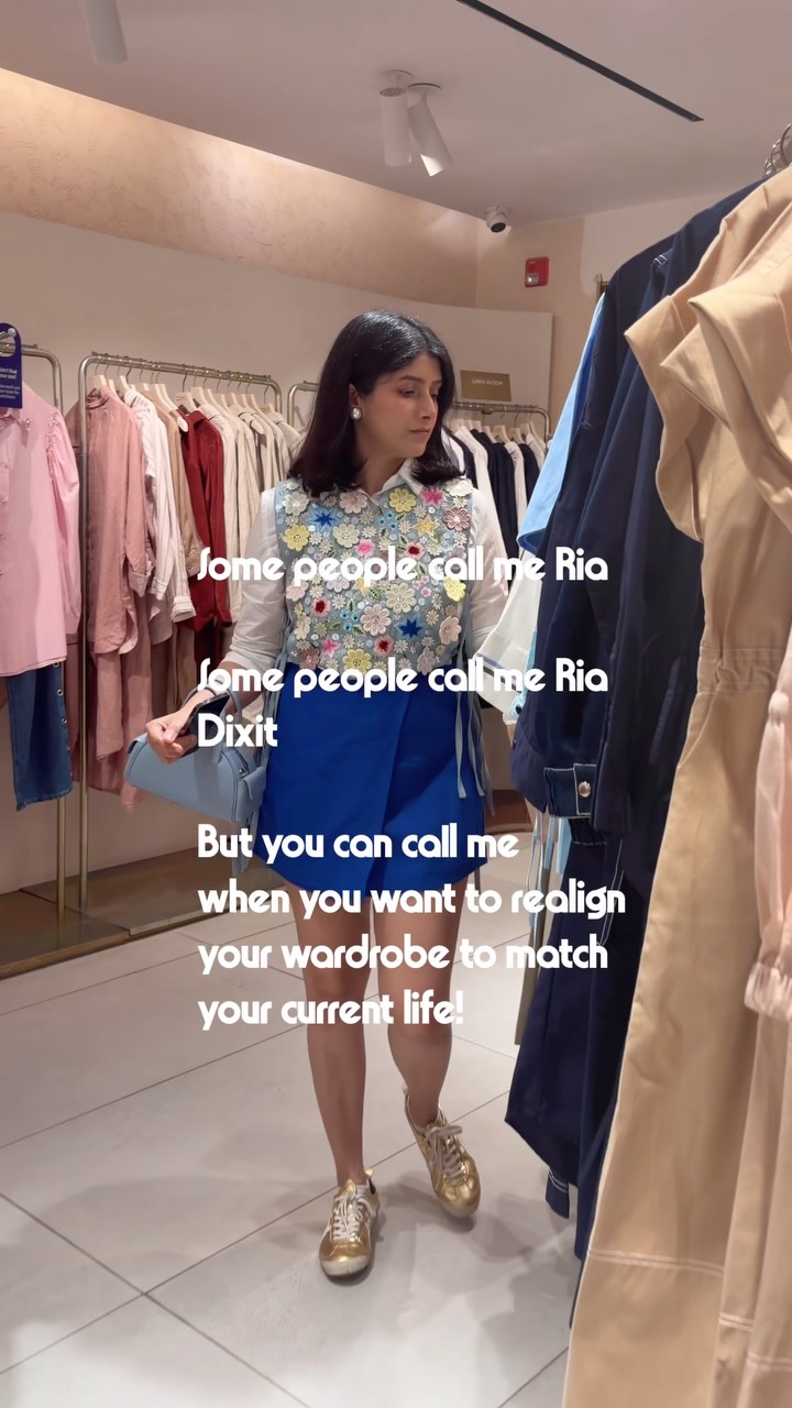 You bring the wardrobe crisis. I’ll bring the strategy. 😎
Visit the website to know more about what I offer as a Personal Stylist
Looks at the end of the video are from @coyuofficial 🌸