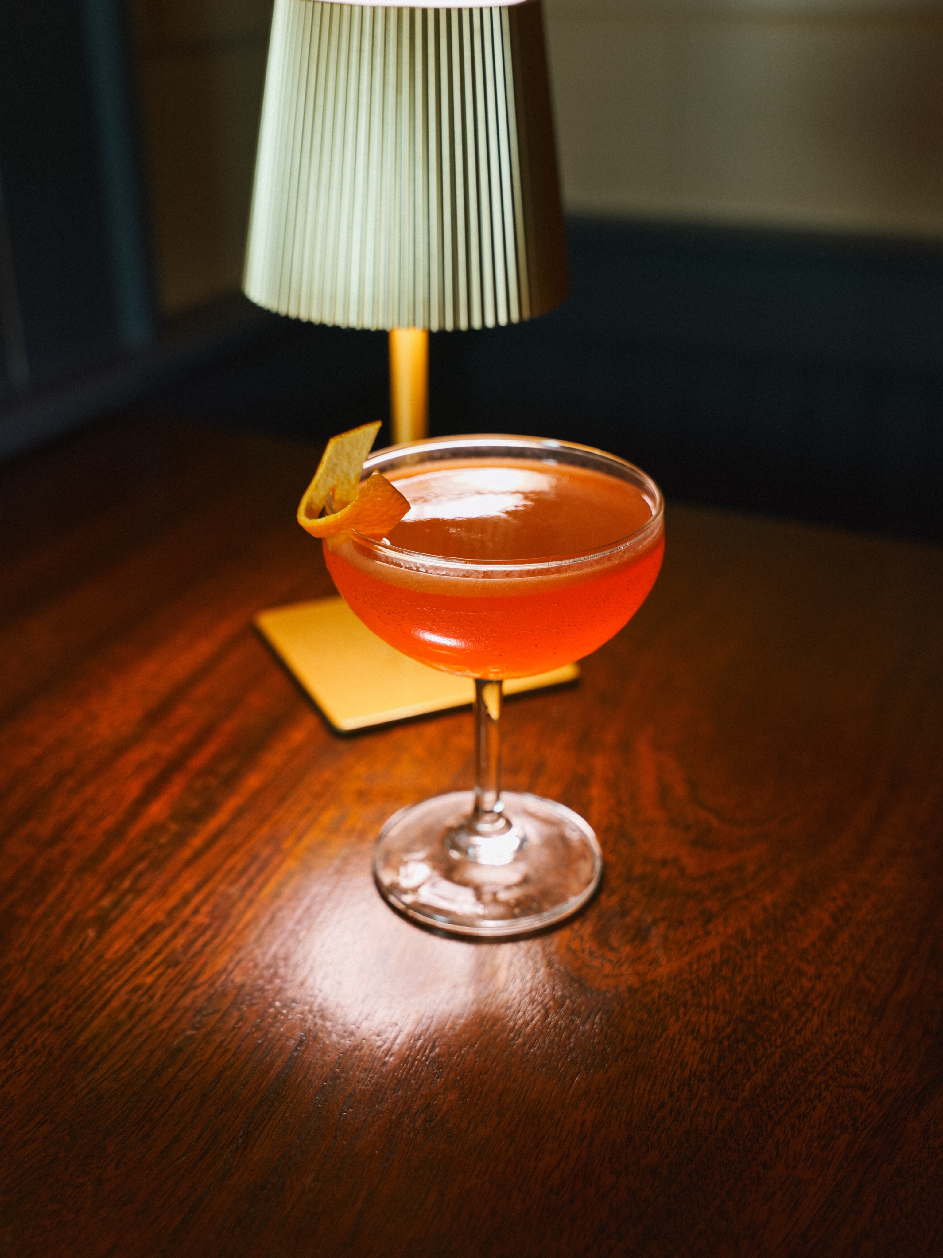 New to Happy Hour: Concord ✈️🥃
Maker’s Mark, Amaro Nonino, Aperol, orange jam syrup + lemon. Your new Happy Hour order just landed. 🍊
#LondonAndMartin #FiDi #NYCHappyHour #NYCCocktails