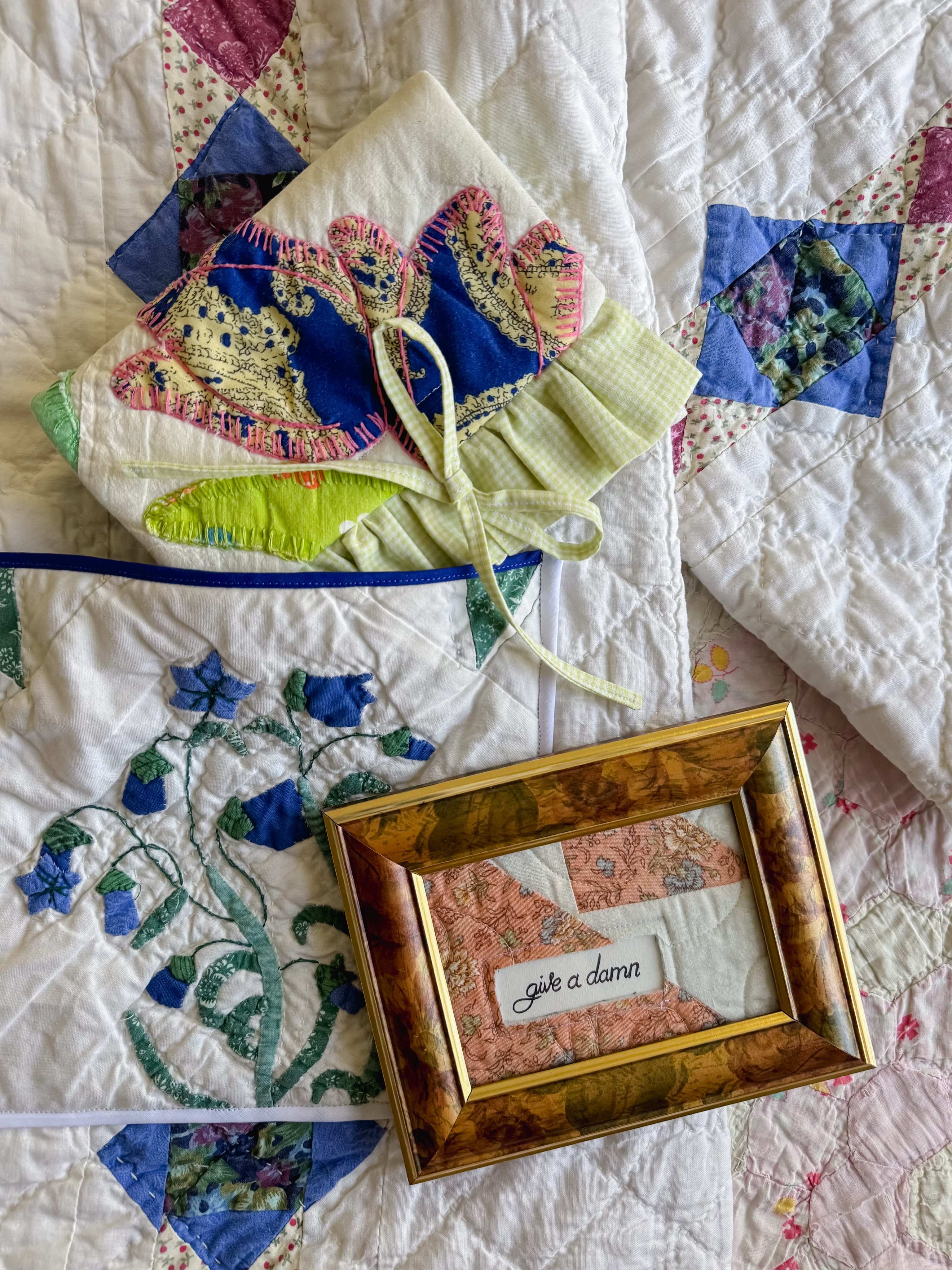 In honor of Dolly Parton, this Dolly Day (and throughout the weekend), 20% of all quilt coats, e-reader cases, and framed art sales will be donated to Dolly Parton’s Imagination Library. Dolly was an inspiration to many, not only with her music, but also with how generously she gave, and her decades of advocacy and support for marginalized communities. Let me know below what your favorite Dolly song is! 🦋🩷
.
.
.
#givelikedolly #quiltcoat #kindle #readersgonnaread