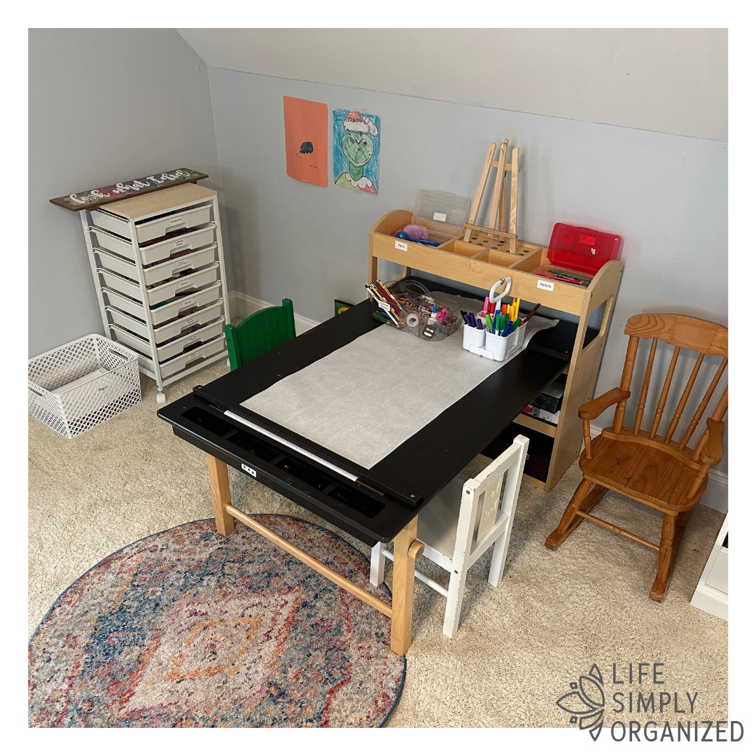 A little creativity needs a LOT of fun storage! šØāļøāØā
ā
This kidsā craft zone got a colorful organization upgrade with drawers for easy-access storage and little containers to keep all the fun stuff sorted!ā
ā
šļø Small supplies have a homeā
šØ Drawers make cleanup easierā
āļø Containers keep little pieces togetherā
⨠Everything is ready for the next creative adventure!ā
ā
The best kidsā organizing systems are simple, accessible, and easy enough for little hands to help maintain. šā
ā
Because when everything has a place, thereās more time for the fun partāCREATING! šā
ā
#KidsCrafts #CraftRoomOrganization #KidsOrganization #CraftOrganization #HomeOrganization #OrganizingKids #CreativeSpace #CraftZone #OrganizedHome #OrganizationIdeas #StorageSolutions #Declutter #OrganizingTips #ProfessionalOrganizer #LifeSimplyOrganized
