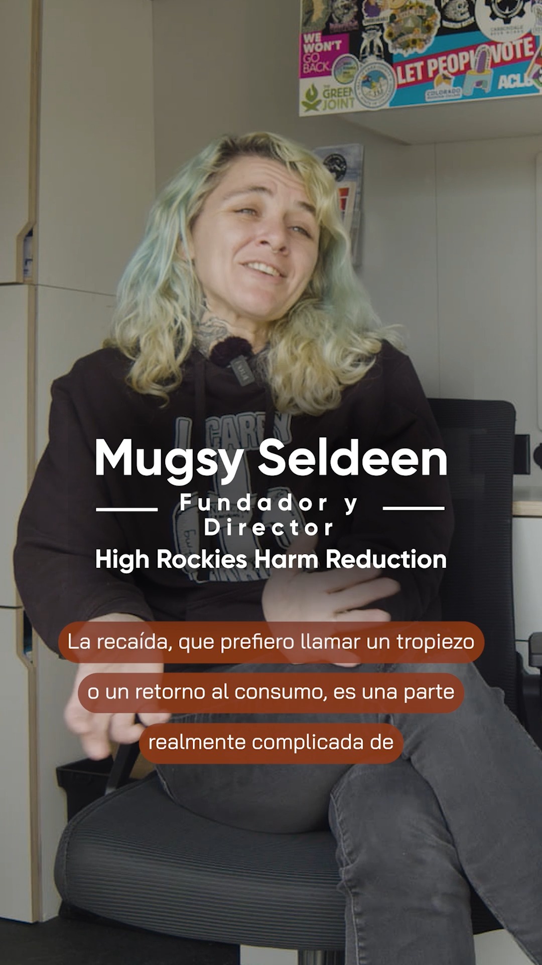 Una recaída — o, como prefiere llamarla Mugsy, una reincidencia en el consumo — puede dar la sensación de que borra todo el progreso que has logrado, pero no es así.
Mugsy comparte una perspectiva que le ha ayudado a superar los altibajos de su propia recuperación: si has estado sobrio durante seis meses y has tenido una recaída, sigues habiendo estado sobrio durante seis meses. Eso es algo que merece la pena celebrar.
Al fin y al cabo, la recuperación no es una línea recta. Son tres pasos adelante y dos atrás, pero cada uno de esos pasos sigue contando.
Descubre recursos locales que te ayudarán a afrontar una recaída en communitycompass.co/resources
#Recuperación #ApoyoEntrePares #RecuperaciónEntrePares #SaludMental #eagle #silverthorne #breckenridge #frisco #aspen #glenwoodsprings #basalt #leadville #vail #carbondale #edwards #avon #silt