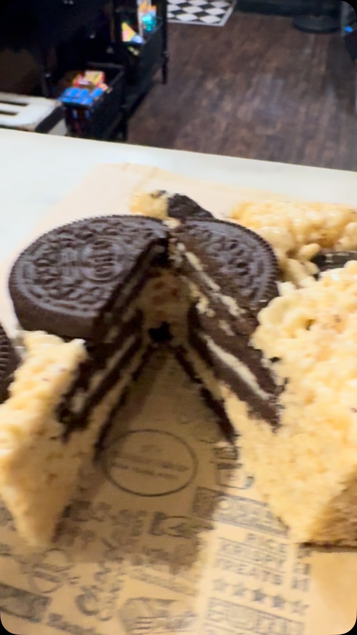 COOKIES & CREAM DREAM!
You’re going to love this BIG chewy and delicious Rice Krispy Treat packed with Oreo Cookies!
Big enough to share, but you might not want to!
#cookiesandcream #ricekrispytreats #oreos #uesnyc #wedeliver