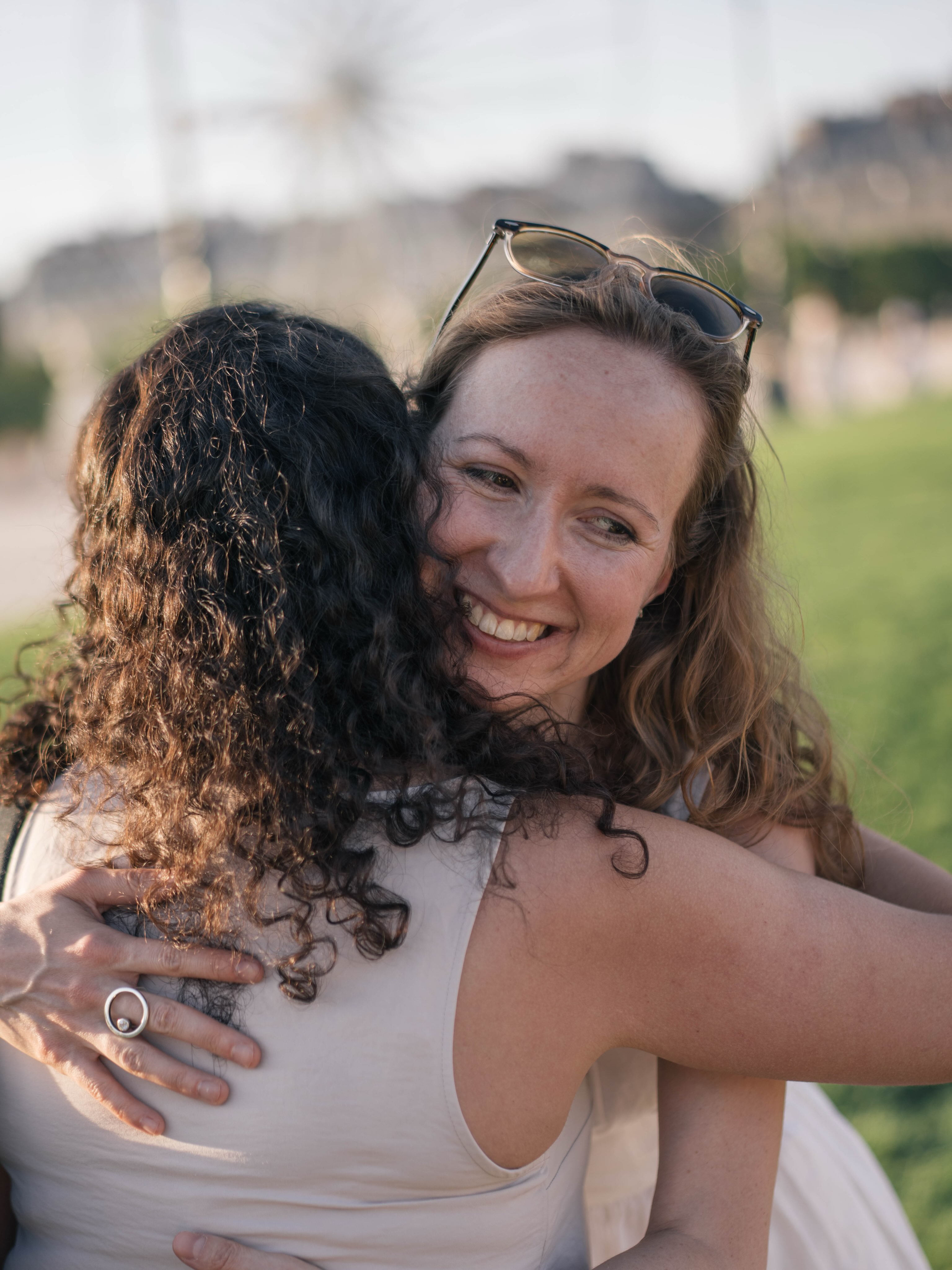 We have a lovely tradition: every year, we get together with our clients for a Smart & Global picnic 🧺 by the Louvre @tellmepanda @tellmepanda 🌎 So many different people from 35+ countries!
It’s incredibly heartwarming to see each other in person, to hug and to hear your stories. But what matters most to us is that you get to know each other too. So many friendships and partnerships have already grown out of our in-person events.
Back in 2011, as a student, a picnic by the Louvre was my dream. Not only has it come true, but today I organise these picnics myself 🐼
Thank you to everyone who came! (And to those who couldn’t make it, we’re sending a virtual hello and hope to see you next year.)
May all your dreams come true, French ones and beyond 🥰🙌
Yours,
Elina
P.S. The photographer at our Smart & Global picnic 🧺 was the wonderful @ksenia_marchand Thanks to her, on this September day I’m looking back at warm postcards from June and feeling cosy all over again ❤️🙌 Ksenia captured every moment exactly the way I’d imagined, and that’s no easy task. I wholeheartedly recommend @ksenia_marchand , both for personal photoshoots and for events 🫶