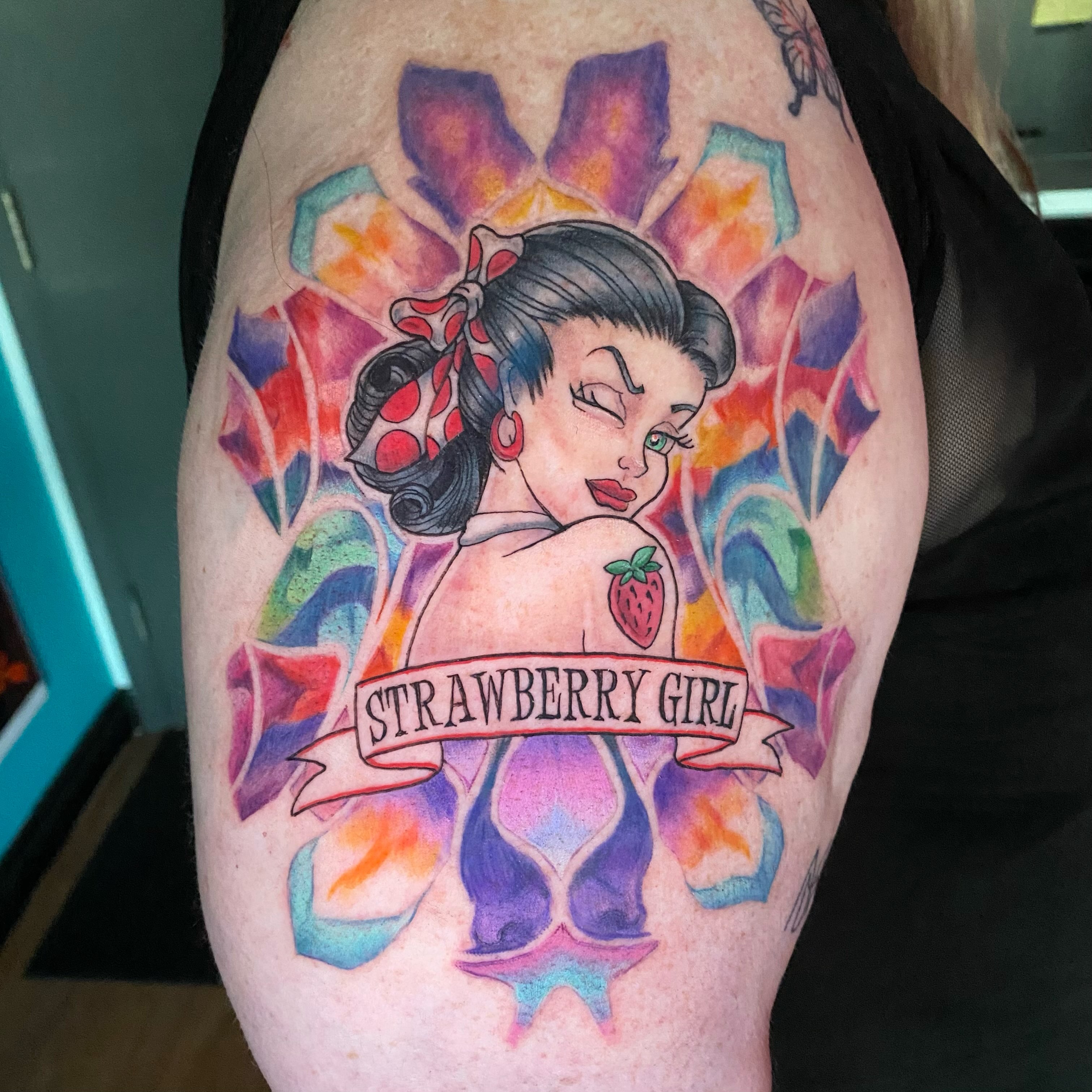 🌈🍓A lil bit of color in this one! Thanks @dearmissdear for trusting me with this important tattoo AND for documenting the process better than I ever do! 🍓🌈#souixieandthebanshees #colortattoo #newwesttattoo