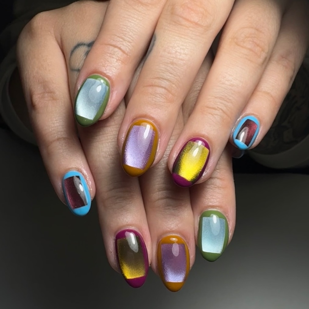 @sansungnails recreation !!!
Prep @ericasata
Structure @kineticsnailsglobal
Gel Colors @kokoistusa @pla_nails @gaoy_official_
#fallnails #magneticgelnails #nailart #518nails #nailvira
