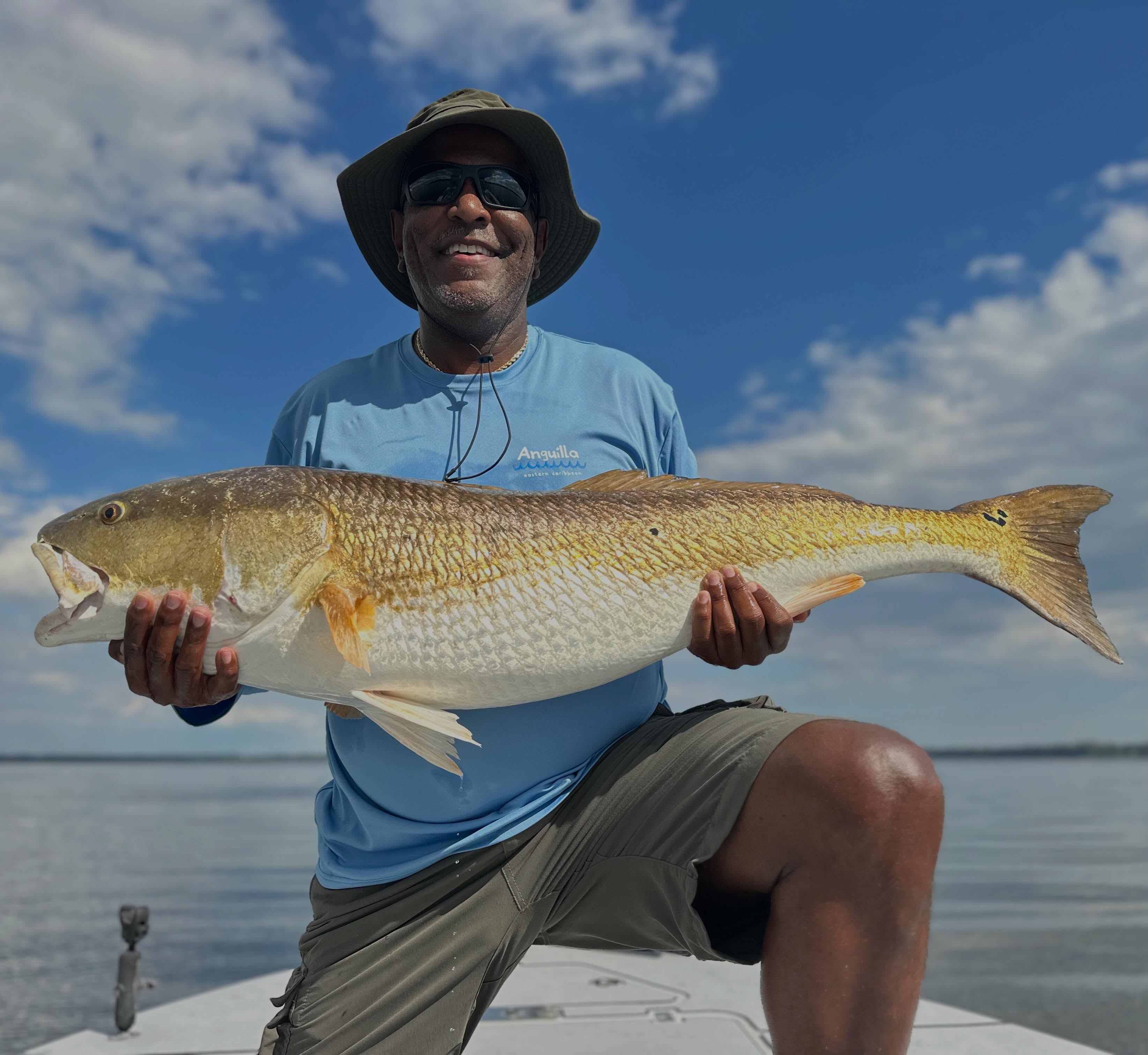You guessed it, today is Tuesday ! Tony joined us for another day on the water, the temperature was perfect, the winds light, great meal for lunch and a big old Red to finish the day off. Congratulations, that fish put up a great fight. See you soon and enjoyed the day. #greatday #bigfish #bullred #inshorefishing #citation