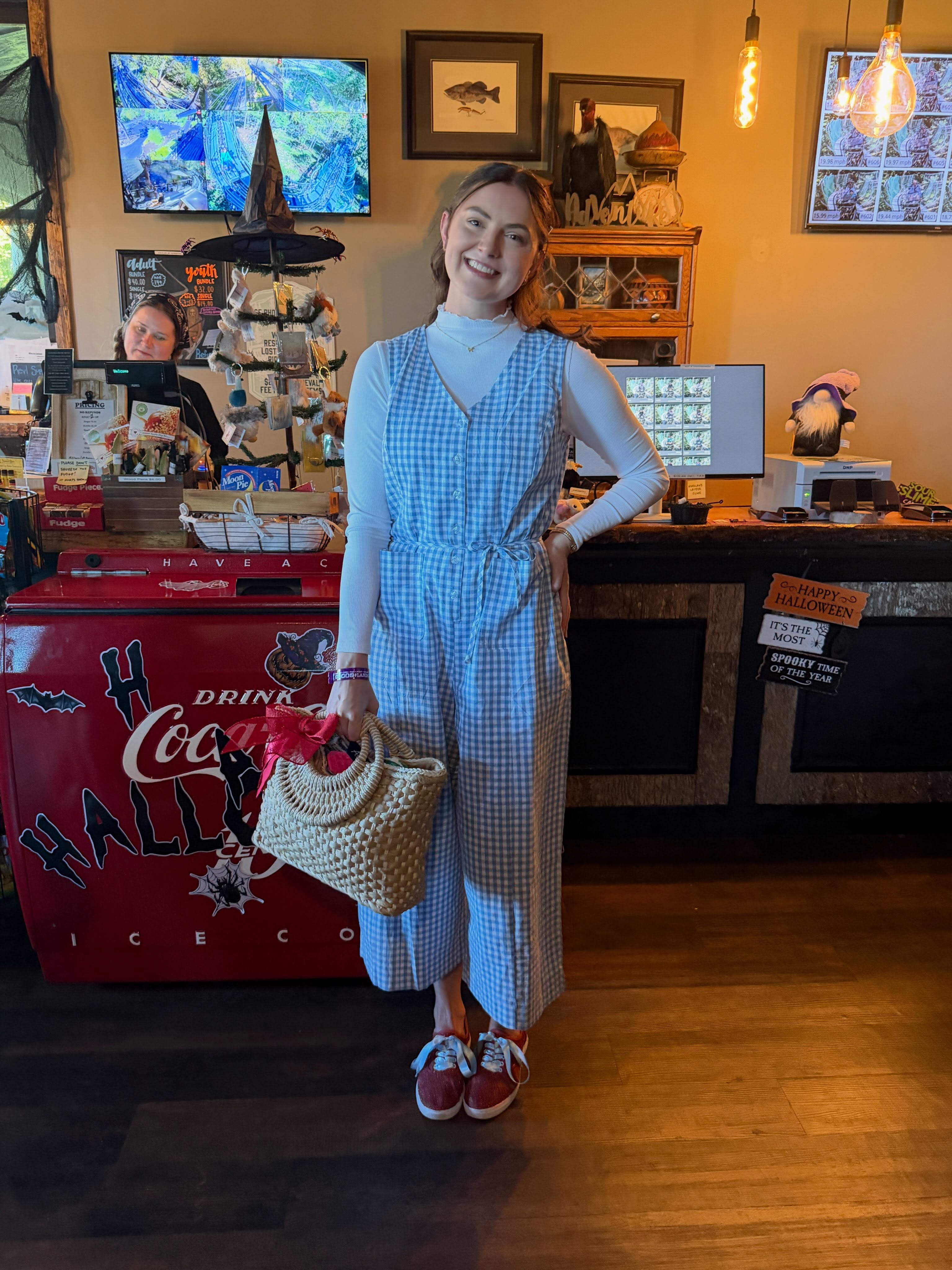 Dorothy visited The Coaster today!
There’s no place like the mountains! We had a little Oz magic stop by today, and now we have to know…
Have you checked out the Land of Oz here in the Banner Elk/Beech Mountain area?
If you’re visiting Oz, make sure you add a ride on The Coaster to your mountain adventure!
#TheCoaster #LandOfOz #BannerElk #BeechMountain #WizardOfOz NCMountains MountainAdventures