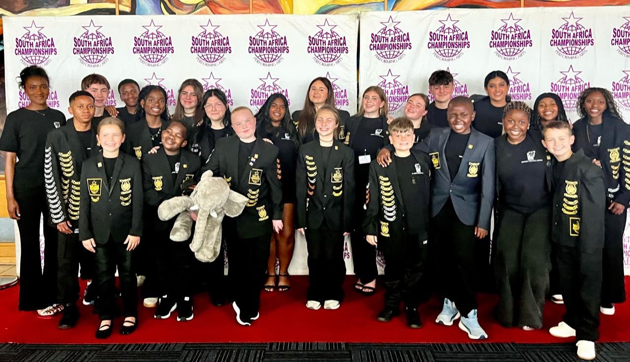 Our team is ready to take the stage this week, and we couldn’t be prouder of their talent, hard work and dedication. Now it’s time to enjoy every moment💫
Let’s go, Team Upstage! 🖤