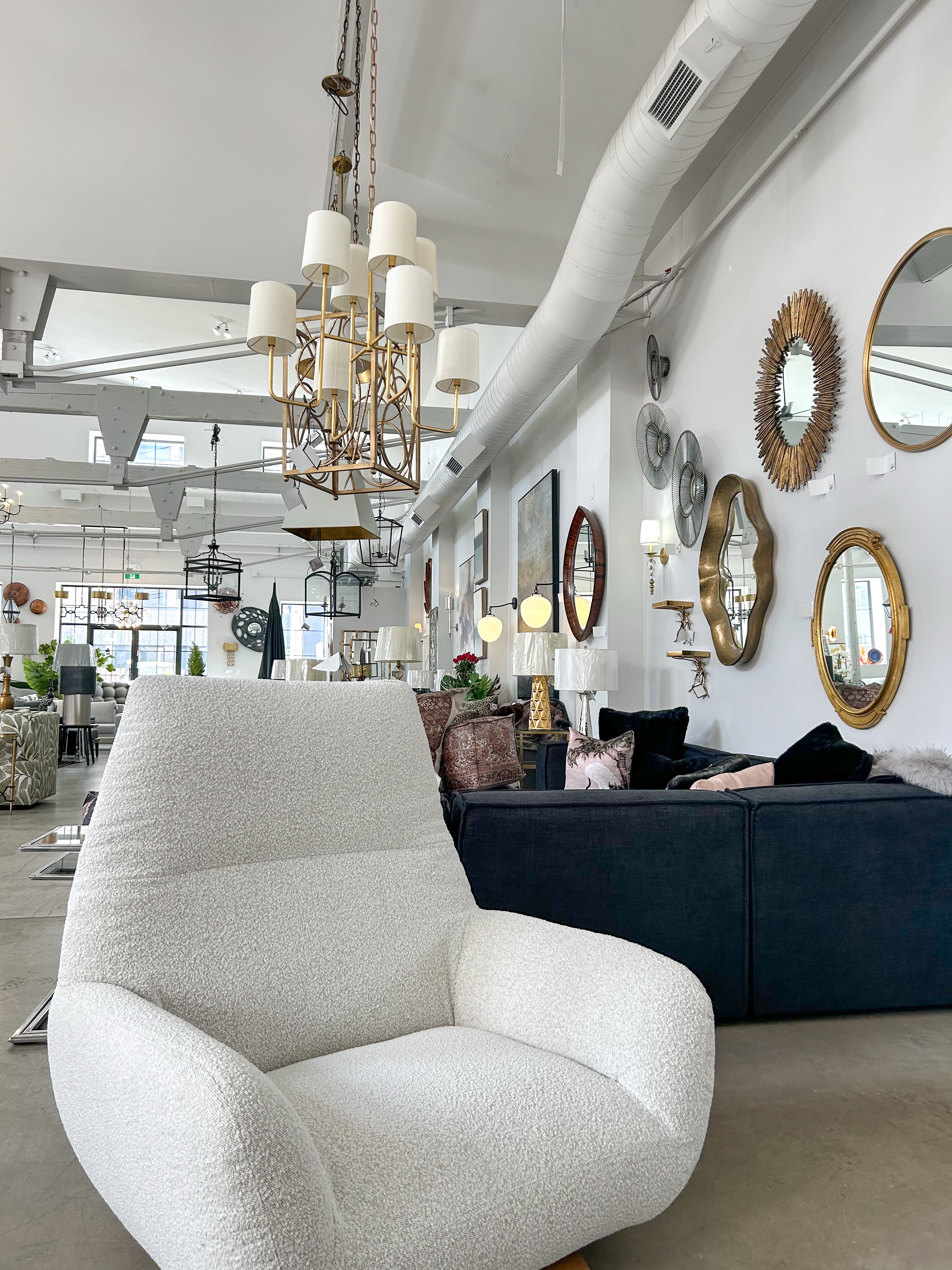 A custom order recently arrived from American Leather and we love!
Swipe to see the fabric we have on our floor👉🏻 completely different style and look.
If you are looking to do custom pieces, now is the time to put in your order for a pre-Christmas delivery!
.
.
.
#saskatoon #localbusiness #interiorfurniture #custom #shoplocal