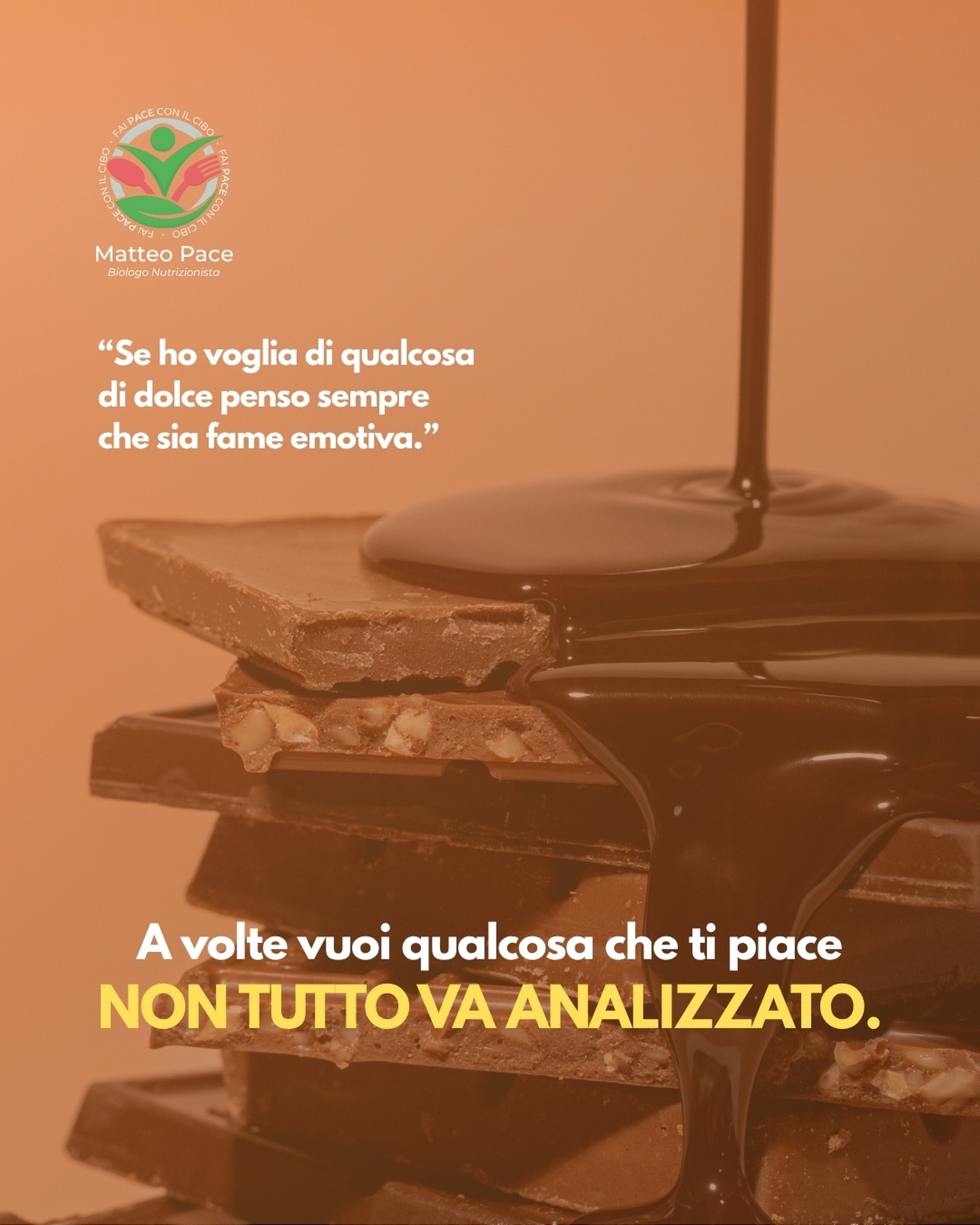 Quando compare la voglia di un dolce, di un alimento più gratificante o di qualcosa che associamo al piacere, la prima domanda che molte persone si fanno è: “È fame emotiva?” 🤔
Ma non ogni desiderio alimentare deve diventare un problema da risolvere. Il cibo non è solo energia e nutrienti, è anche cultura, socialità, piacere e soddisfazione.
Imparare a gestire la propria alimentazione non significa analizzare ogni scelta o sentirsi in colpa per quello che mangiamo. Significa costruire un rapporto più equilibrato con il cibo, dove anche un alimento scelto per piacere può trovare il suo spazio. 👐🏻
#matteopace #faipaceconilcibo #nutrizioneconsapevole #educazionealimentare #rapportoconilcibo