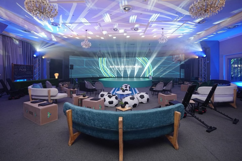 Have you thought about your 2027 Kick-Off Conference yet?
Take a look back at the incredible Kick-Off Conference we brought to life for Volvo Trucks South Africa at the beginning of 2026.
Planning your 2027 Kick-Off? Let’s make it STRONG.
📥 get@strongpr.co.za