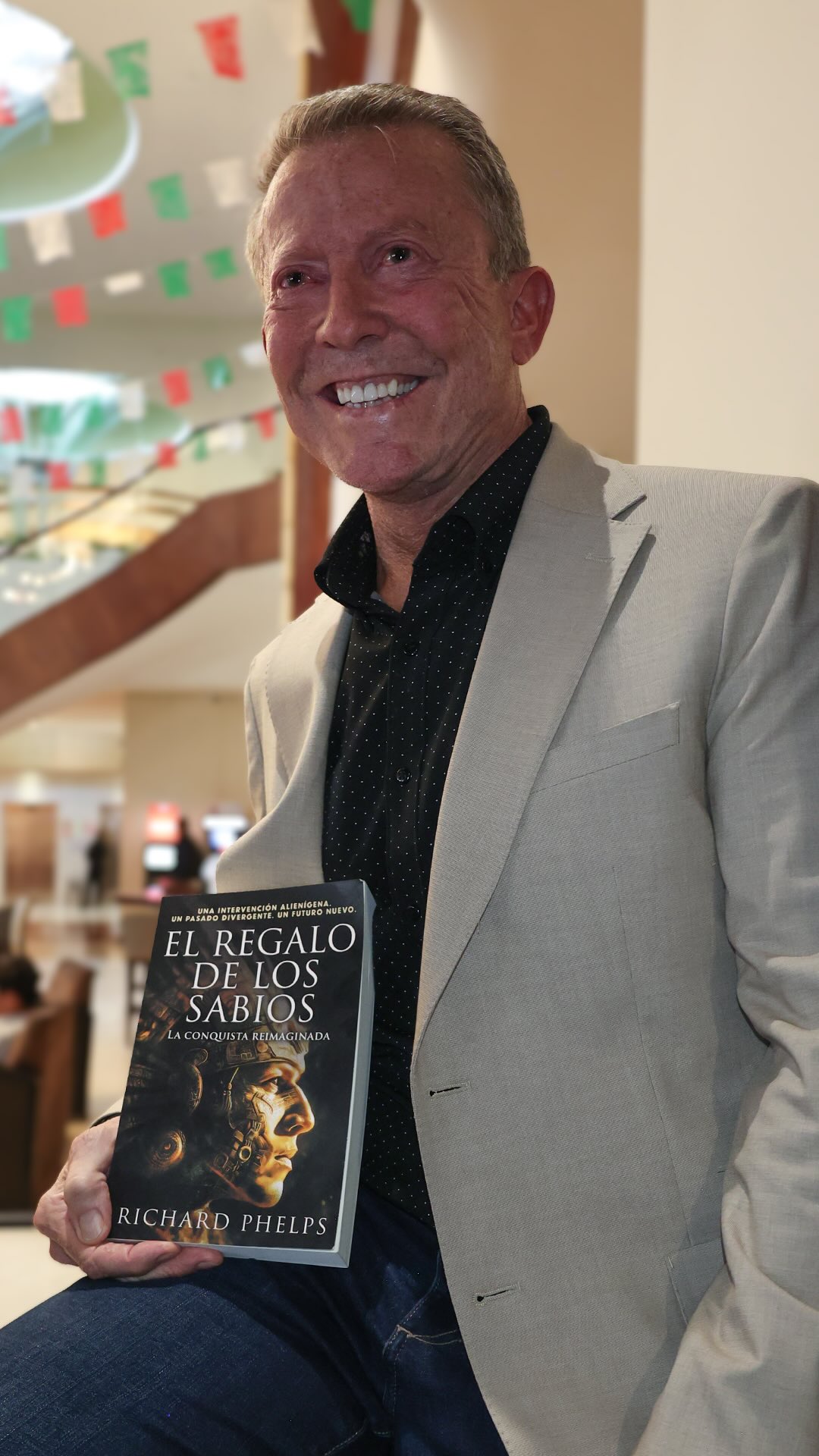 El regalo de los sabios: La Conquista reimaginada es una novela de historia alternativa y ciencia ficción escrita por Richard Phelps.✍️
Richard Phelps es un autor estadounidense, que habla español y reside permanente en México.📖
💁🏻♂️ @richardphelps_writes
🧑💻Página web: richardphelps.com
.
.
.
#elregalodelossabios #richardphelps #nuevolibro #recomendacionliteraria #autor
