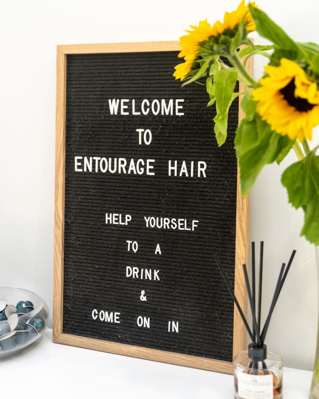 Your appointment, your way 🤍✨
Need to catch up on emails? Bring your laptop.
Want to switch off for a few hours? Enjoy a hot coffee and the head massage.
Feel like chatting, laughing and having a good old catch-up? We’re here for that too.
At Entourage, there’s no right way to spend your appointment. Our cosy space is yours to relax, reset, and enjoy while we take care of your hair 🫶🏼
#entouragehair #northrockshairsalon #besthairdresserhillsdistrict #livedinblondespecialist